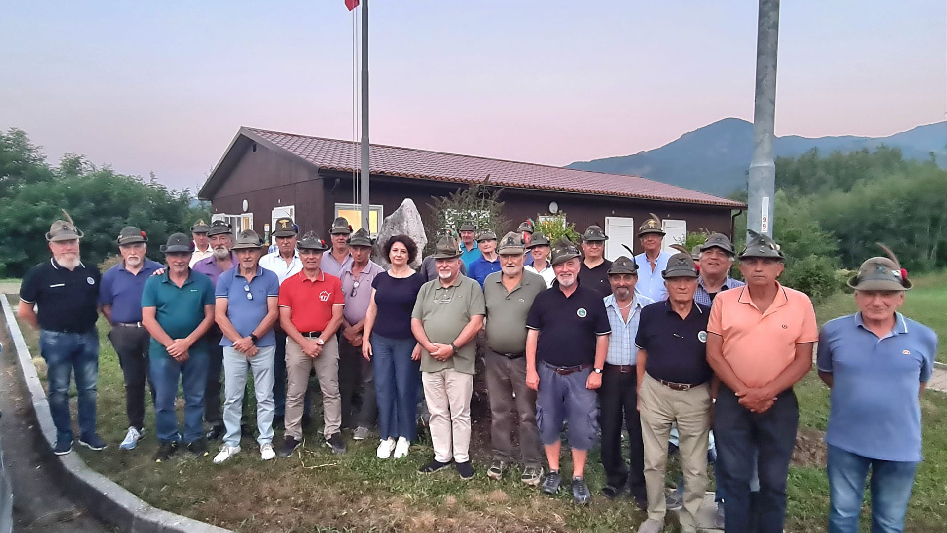 Ferriere: "Festa Granda" degli alpini: inaugurano baita e monumento ai caduti