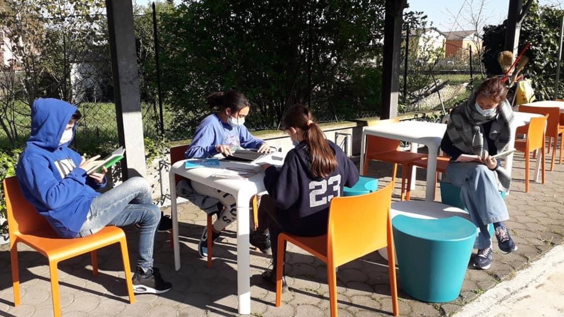 Insegnanti volontari, a Sarmato lezioni extra per gli studenti in crisi