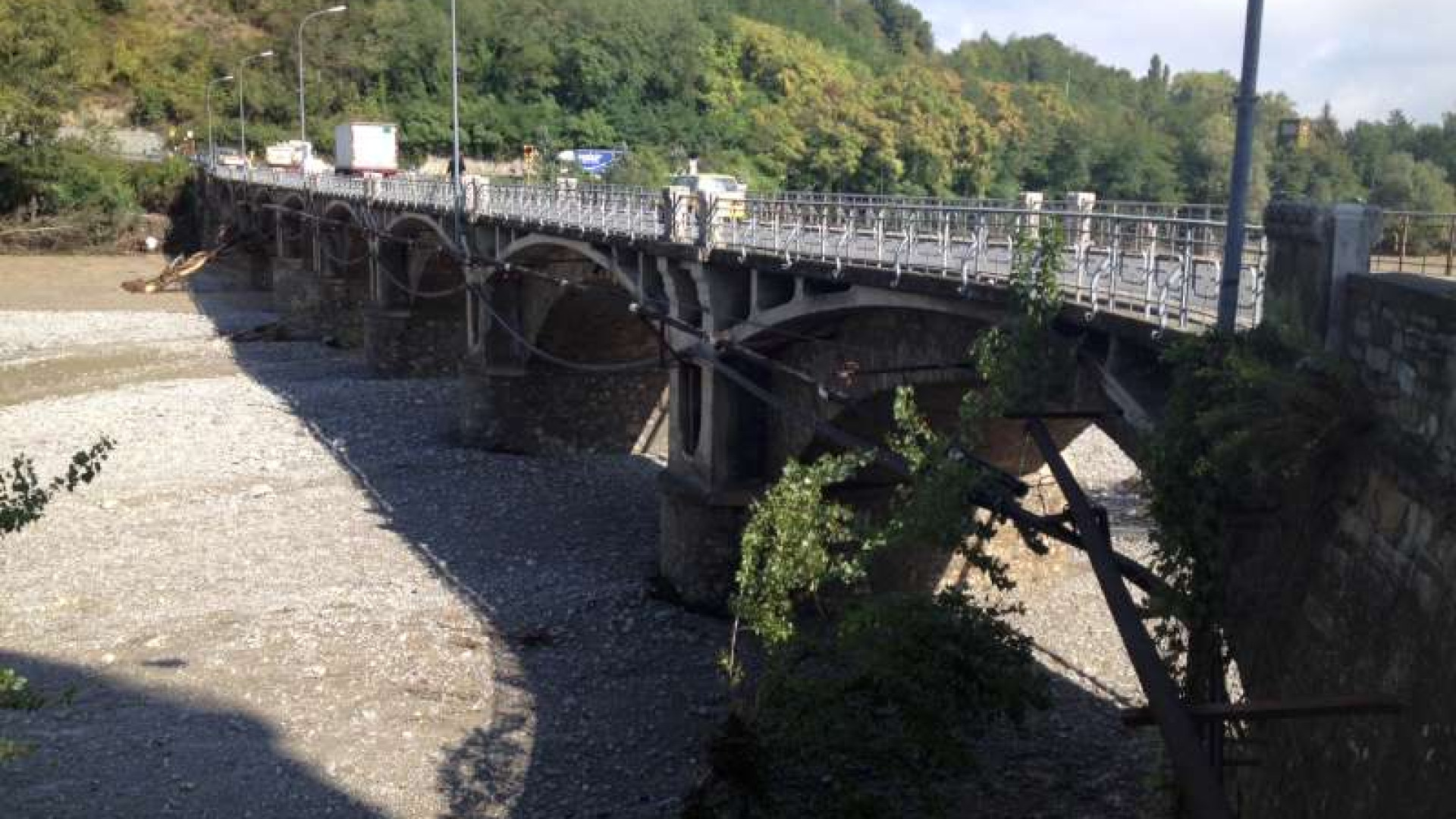 Pontedellolio, ponte chiuso di notte il martedì e il giovedì dal 24