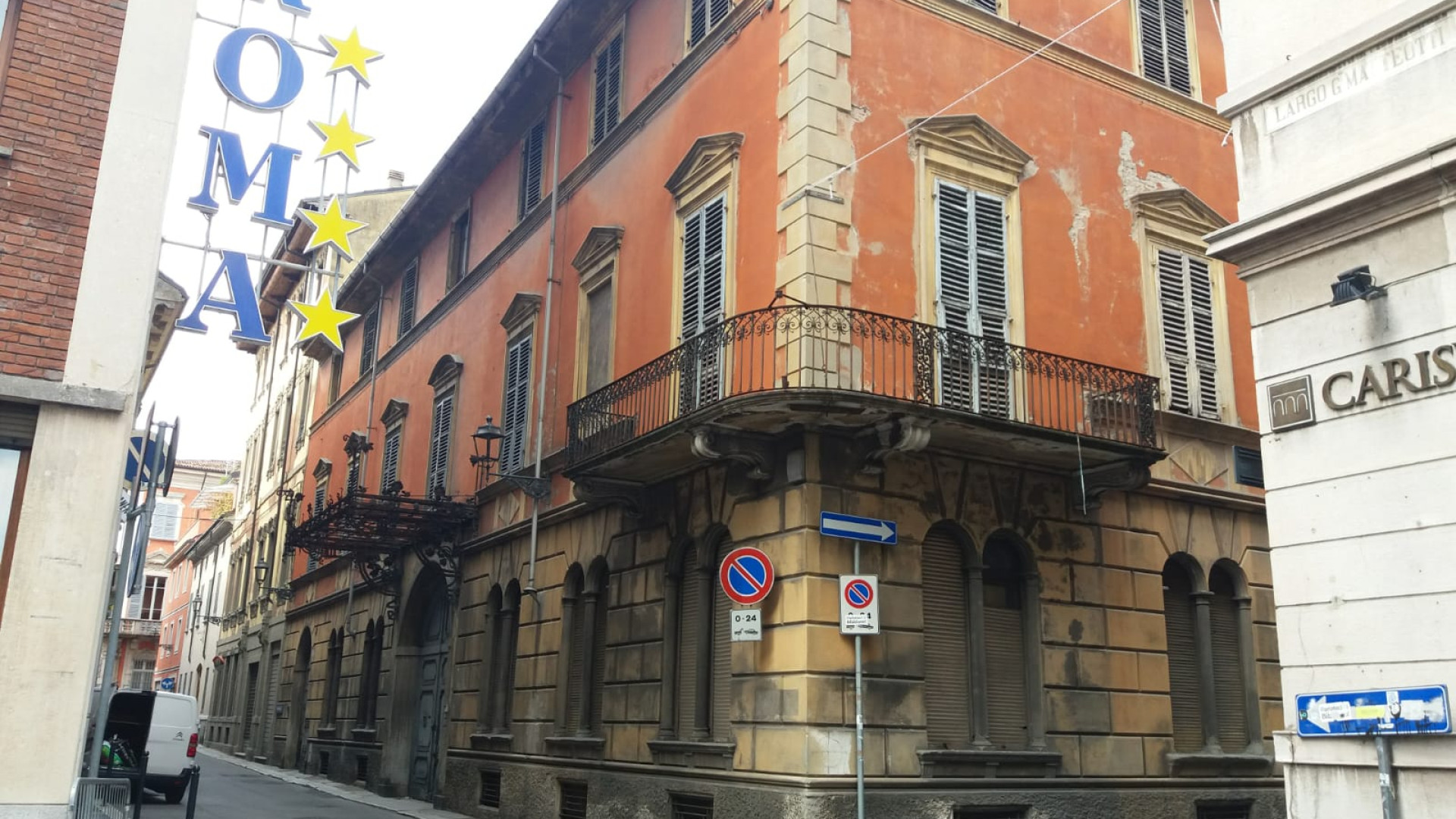 Ex albergo San Marco, al via un cantiere: "Rischi per l’integrità del bene"