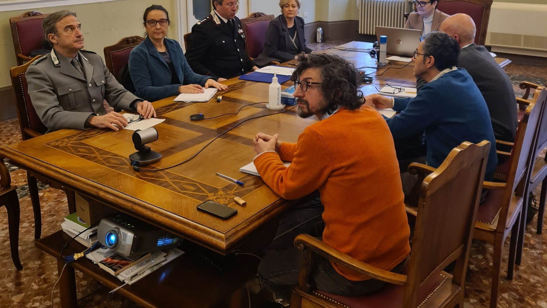 Lupi, presentato in Prefettura il vademecum con le buone pratiche di convivenza