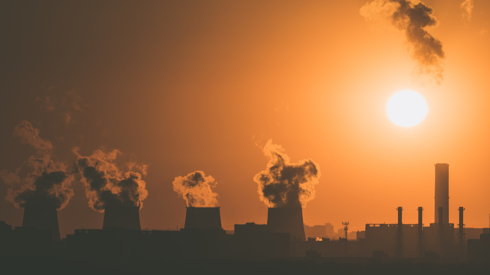 Morti premature per smog, Italia prima in Europa. Costo sociale: 61 miliardi all'anno