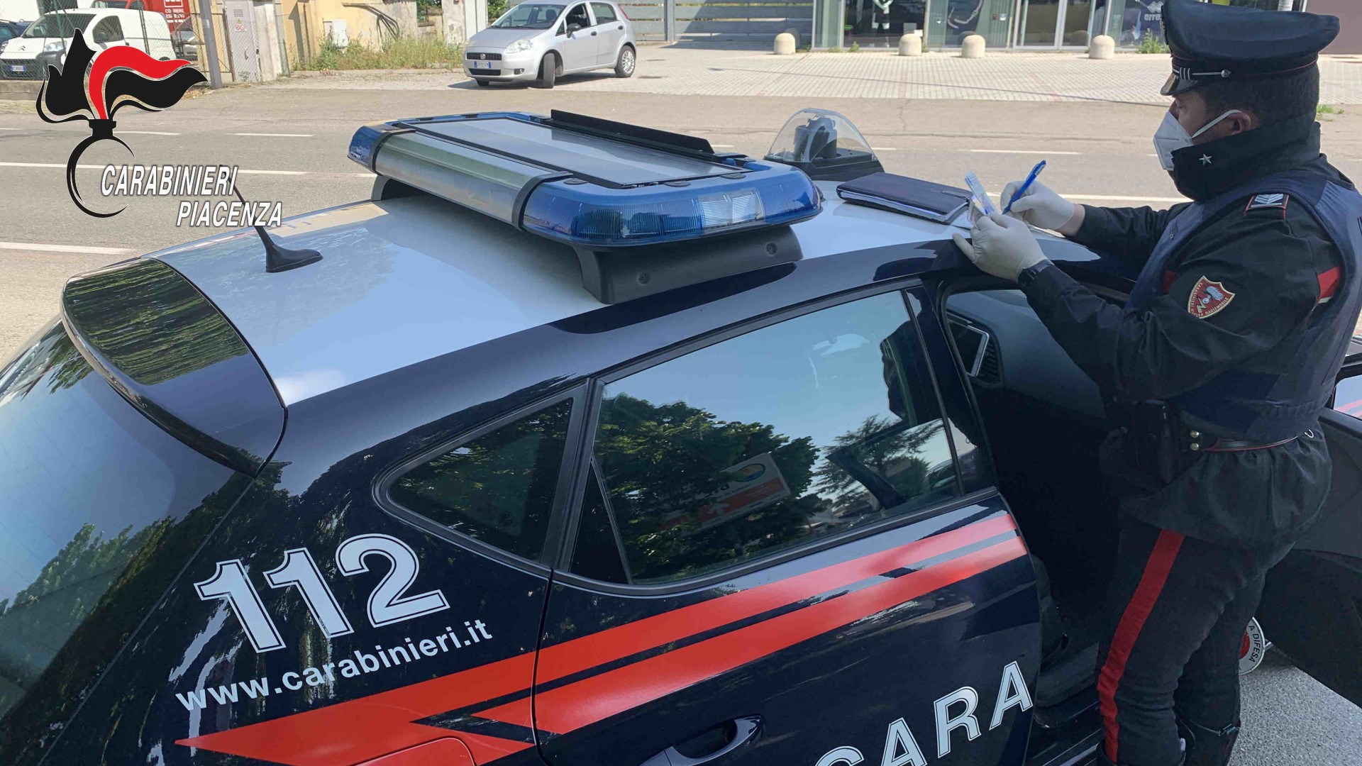 Tasso alcolemico quasi 5 volte oltre il limite: 41enne denunciata