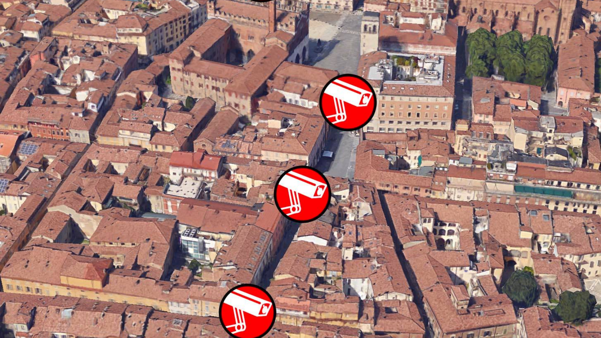 Il sindaco Barbieri: "Stop alla sosta selvaggia in piazza Cavalli"