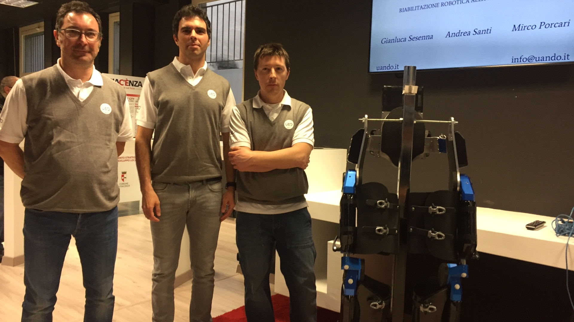 Un esoscheletro per aiutare a camminare: lo hanno progettato tre piacentini