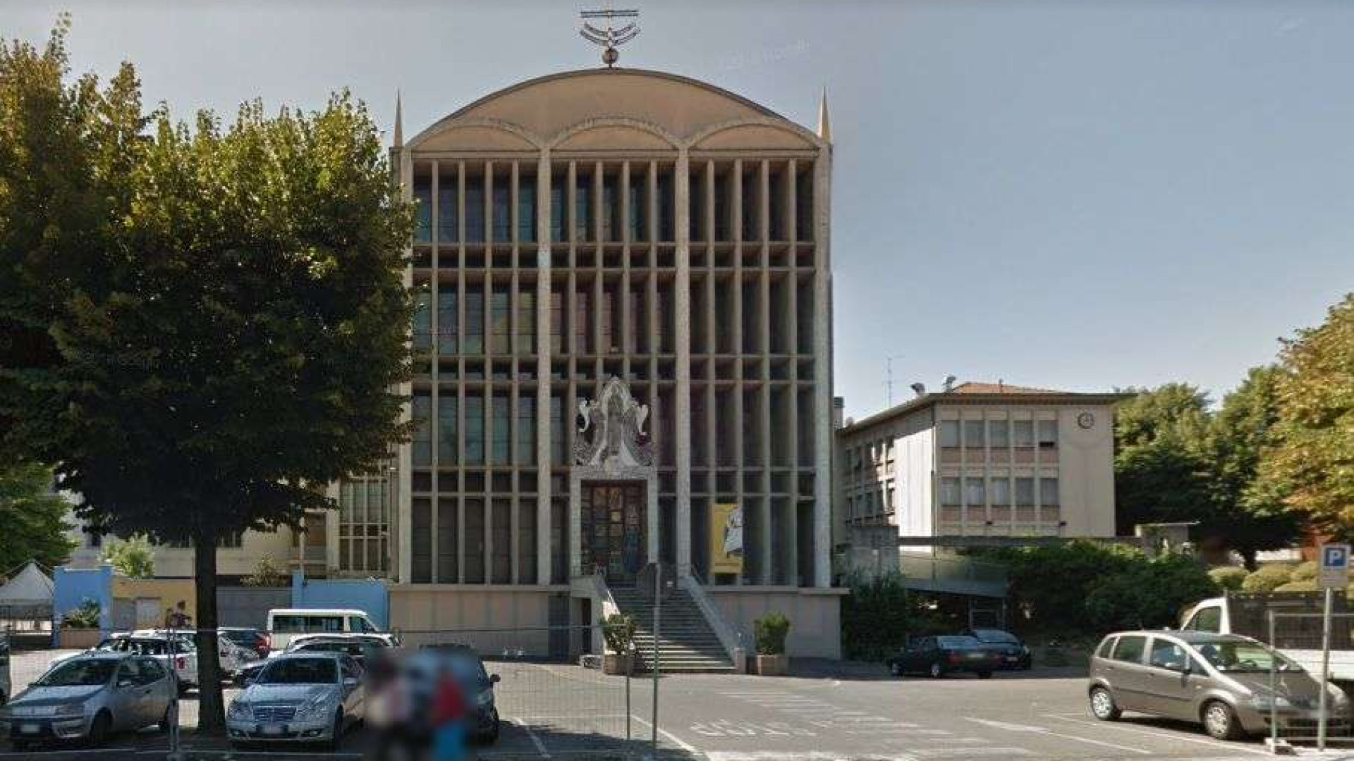 Incursione vandalica alla Santissima Trinità, il parroco: "Un accanimento contro la parrocchia"