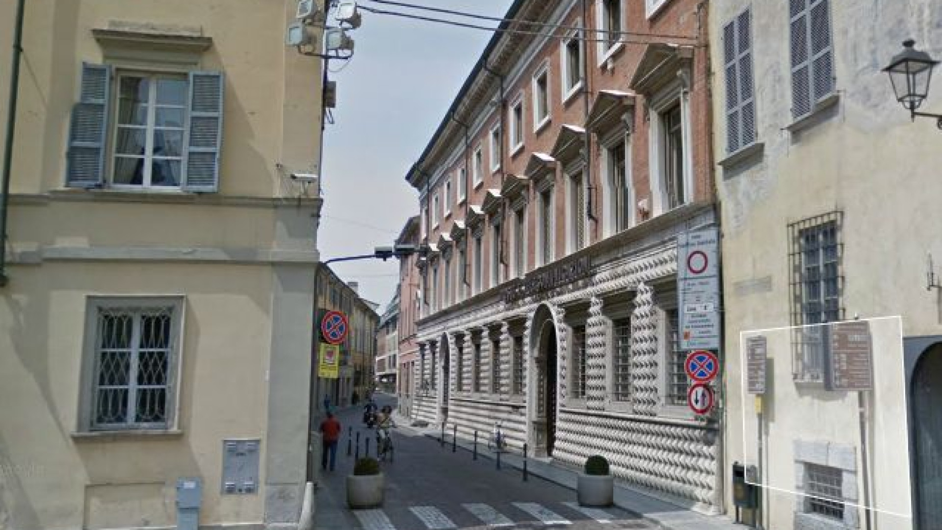 In via Sant’Antonino cantiere rinviato a martedì 27. Sosta temporanea in via Verdi