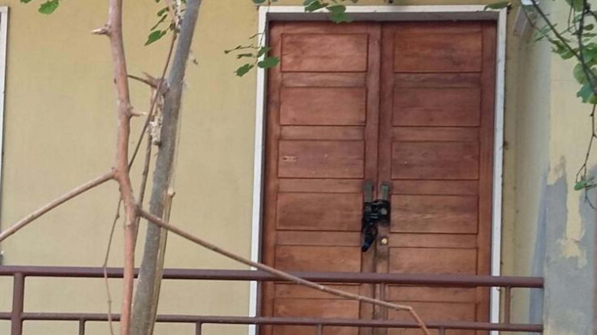 Anziana in ospizio, casa occupata da abusivi. I carabinieri la sgomberano