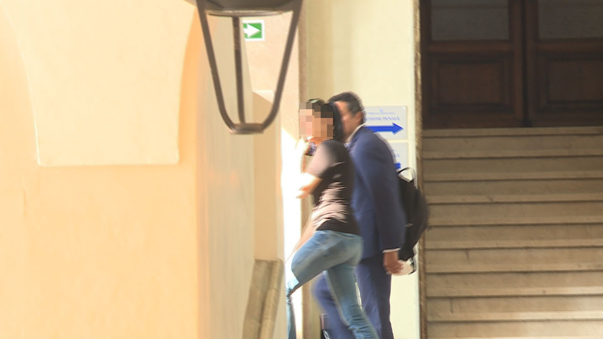 Interrogatorio per la compagna di Montella: "Estranea allo spaccio"