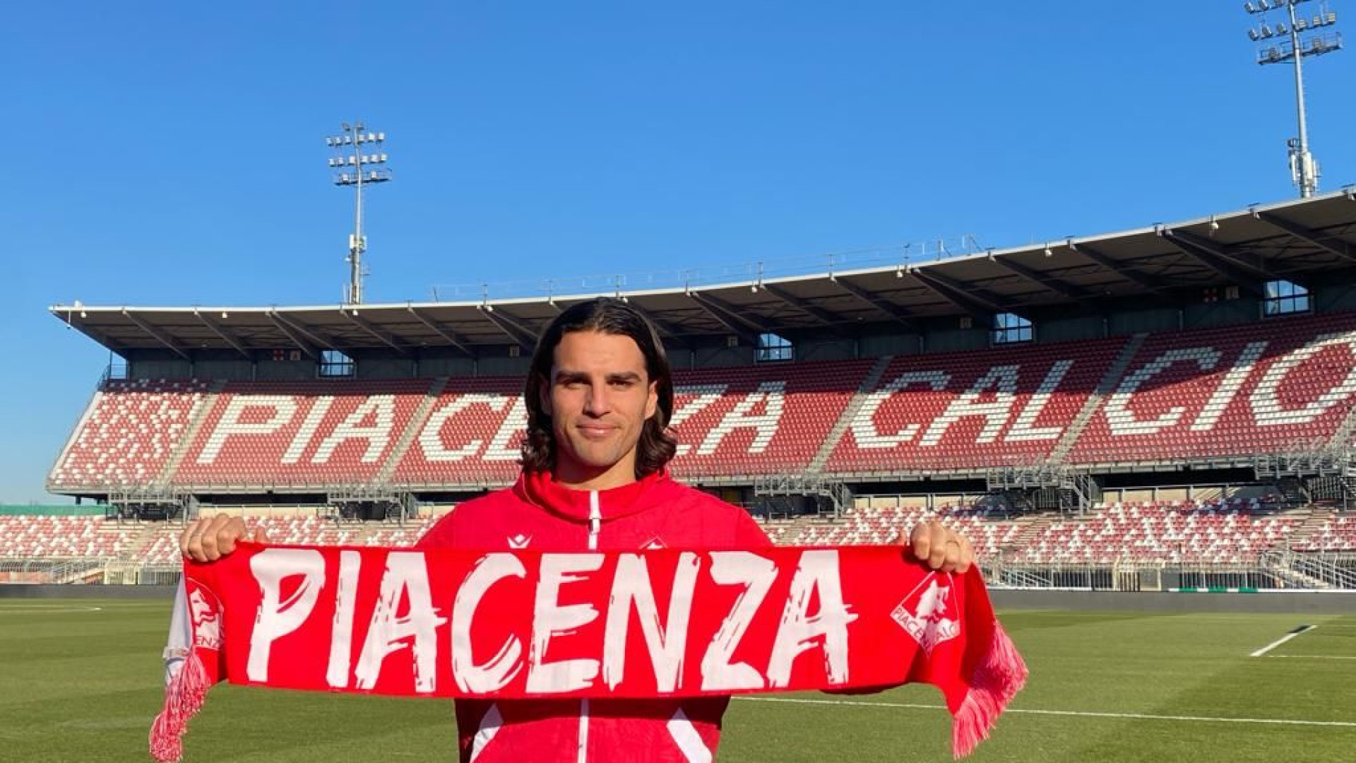 Il Piace rinforza la linea difensiva. Ufficiale l'acquisto di Michele Somma