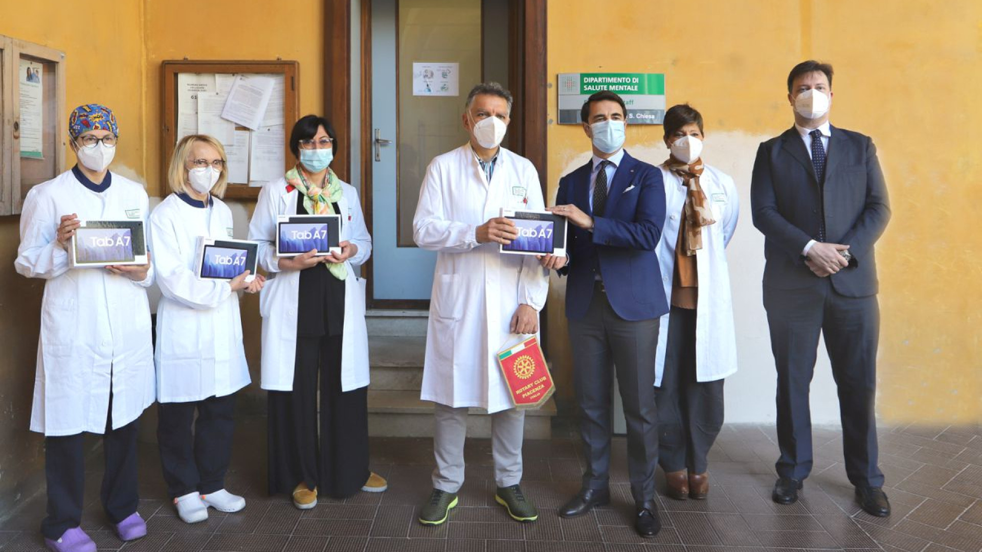 Telemedicina e contatti con i pazienti: dal Rotary tablet al Centro di salute mentale
