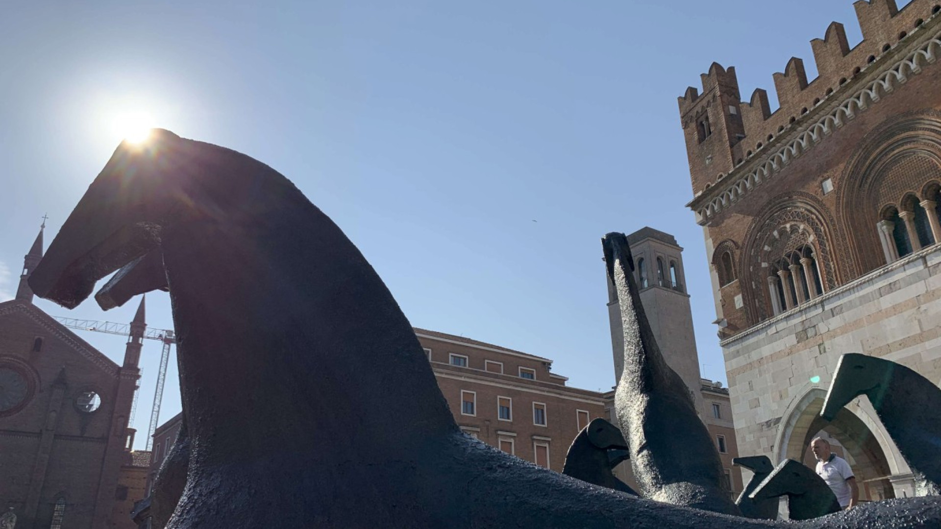 “PaladinoPiacenza”, prorogata l’installazione artistica fino al 28 febbraio
