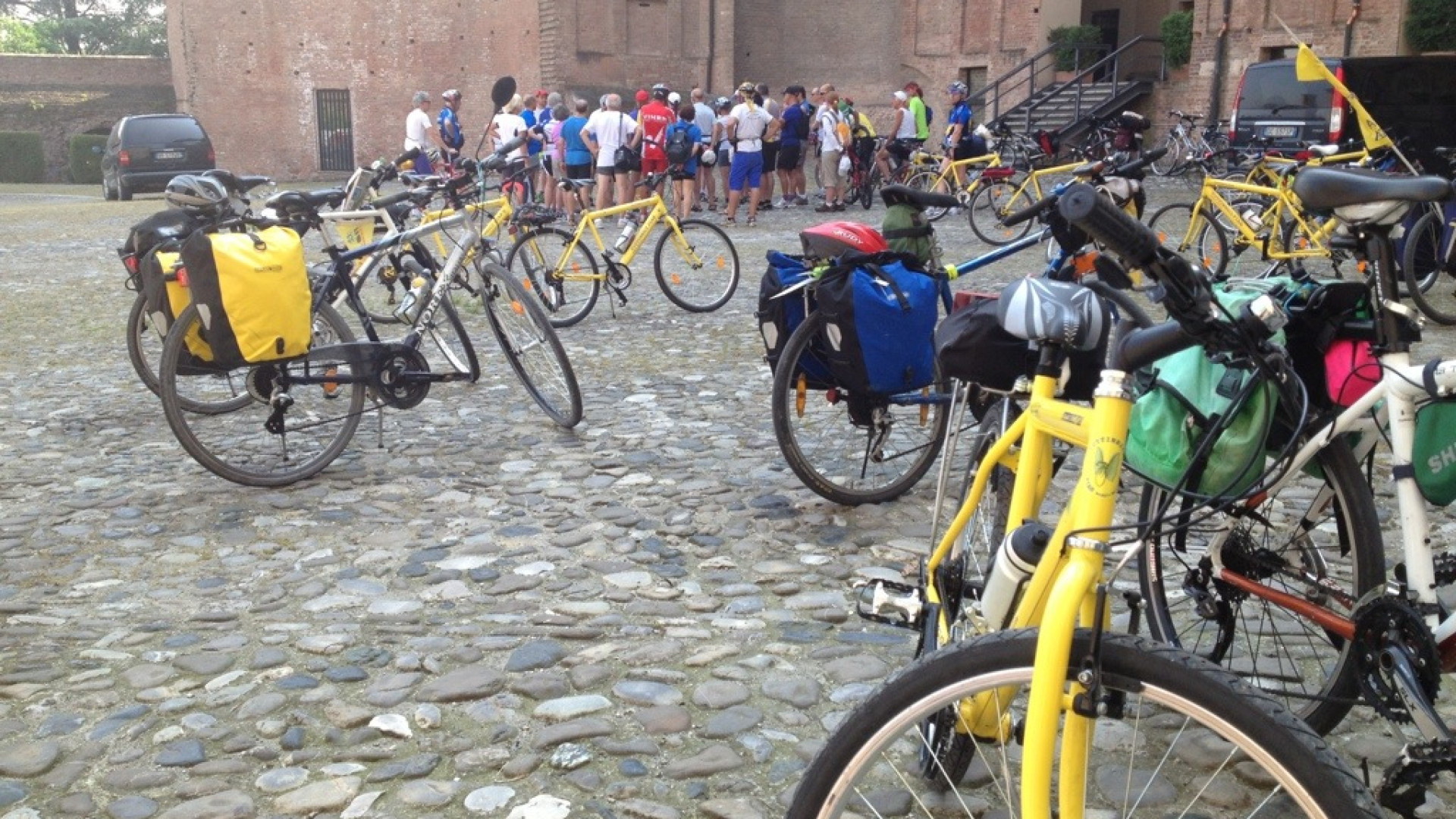 Piacenza invasa dai ciclisti di tutta Italia: "Vogliamo più attenzione"