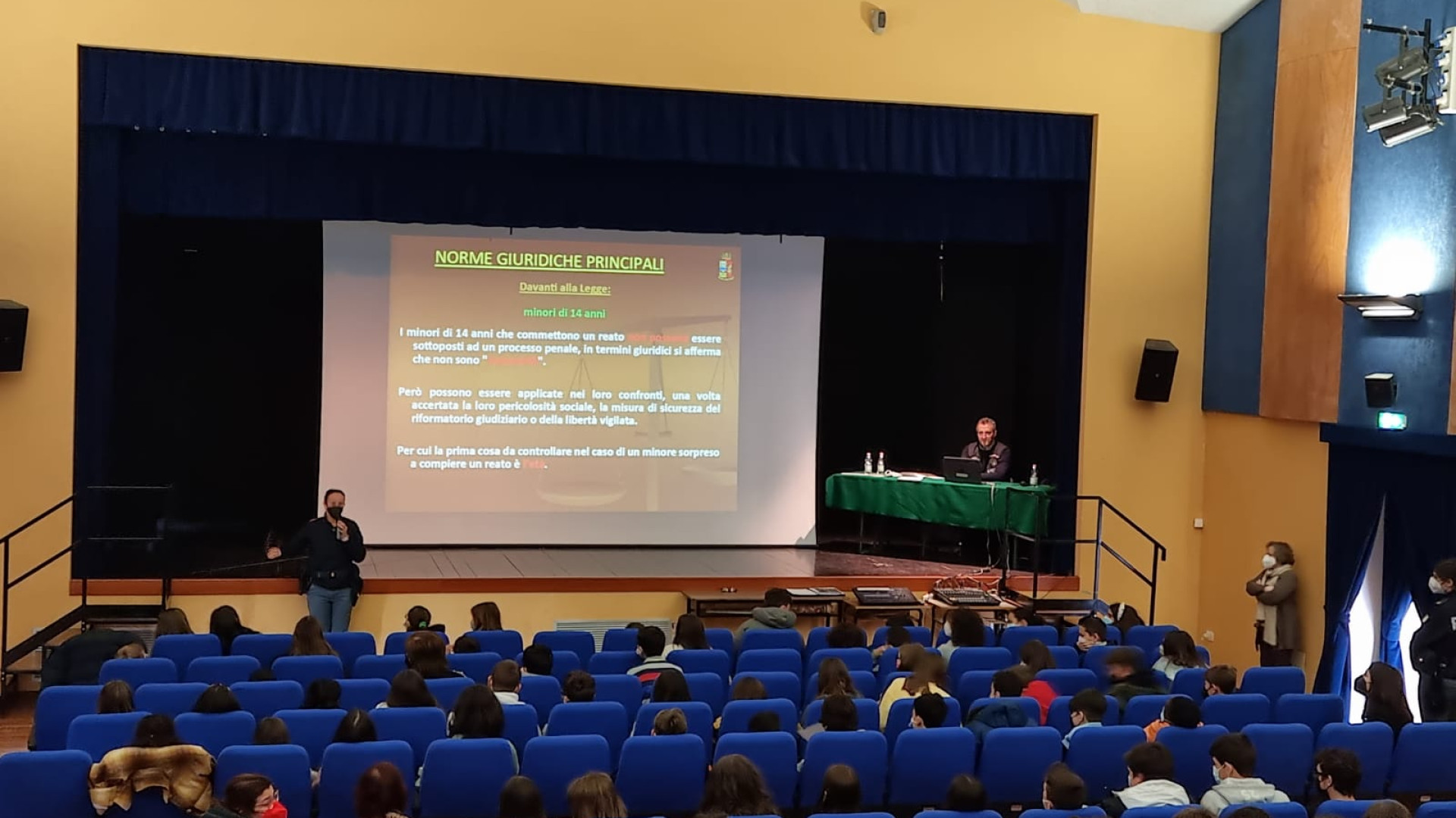 “PretenDiamo Legalità”, i poliziotti incontrano gli studenti di Lugagnano