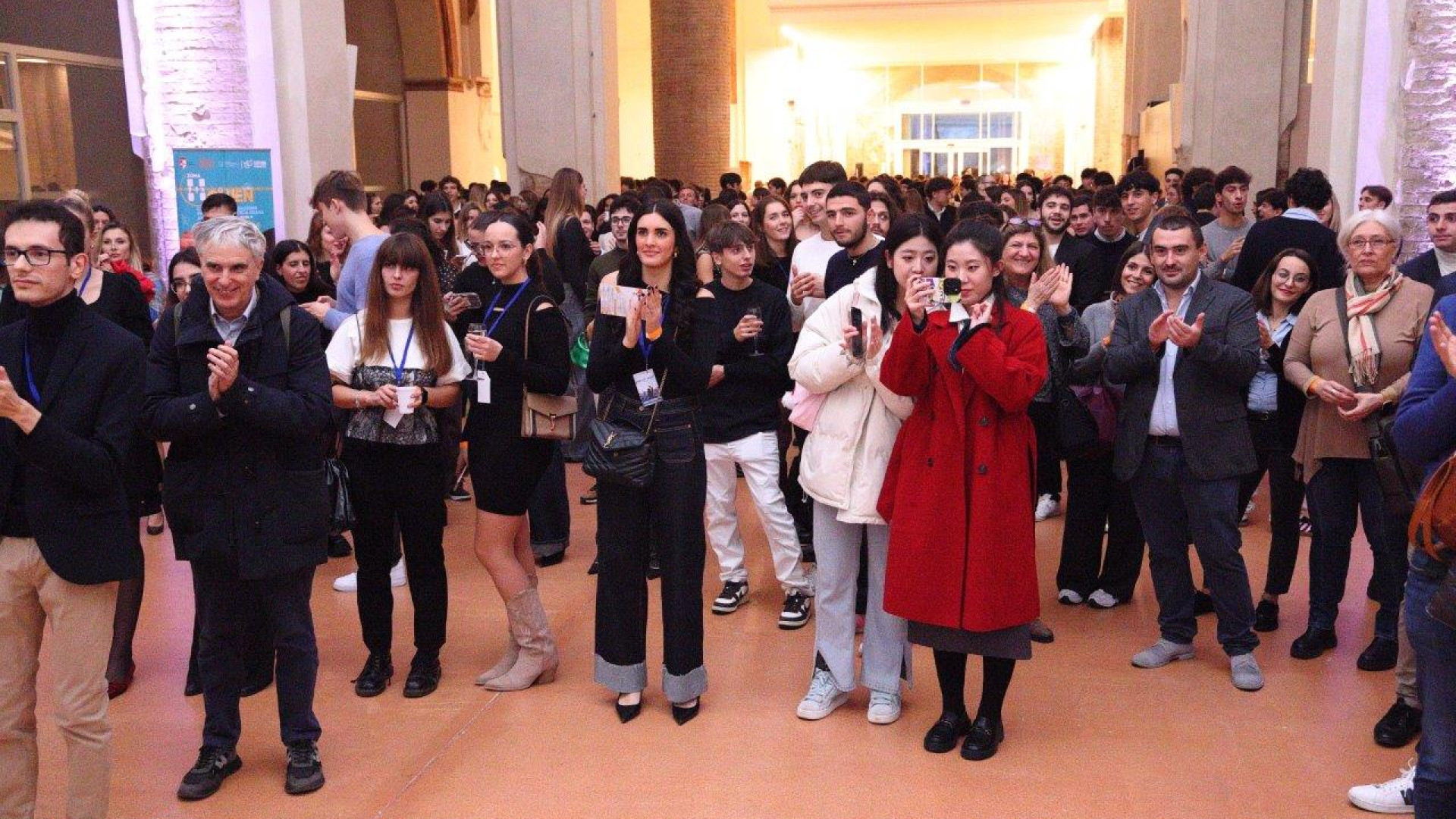 Successo per la festa delle matricole all'ex Carmine, presenti 350 studenti