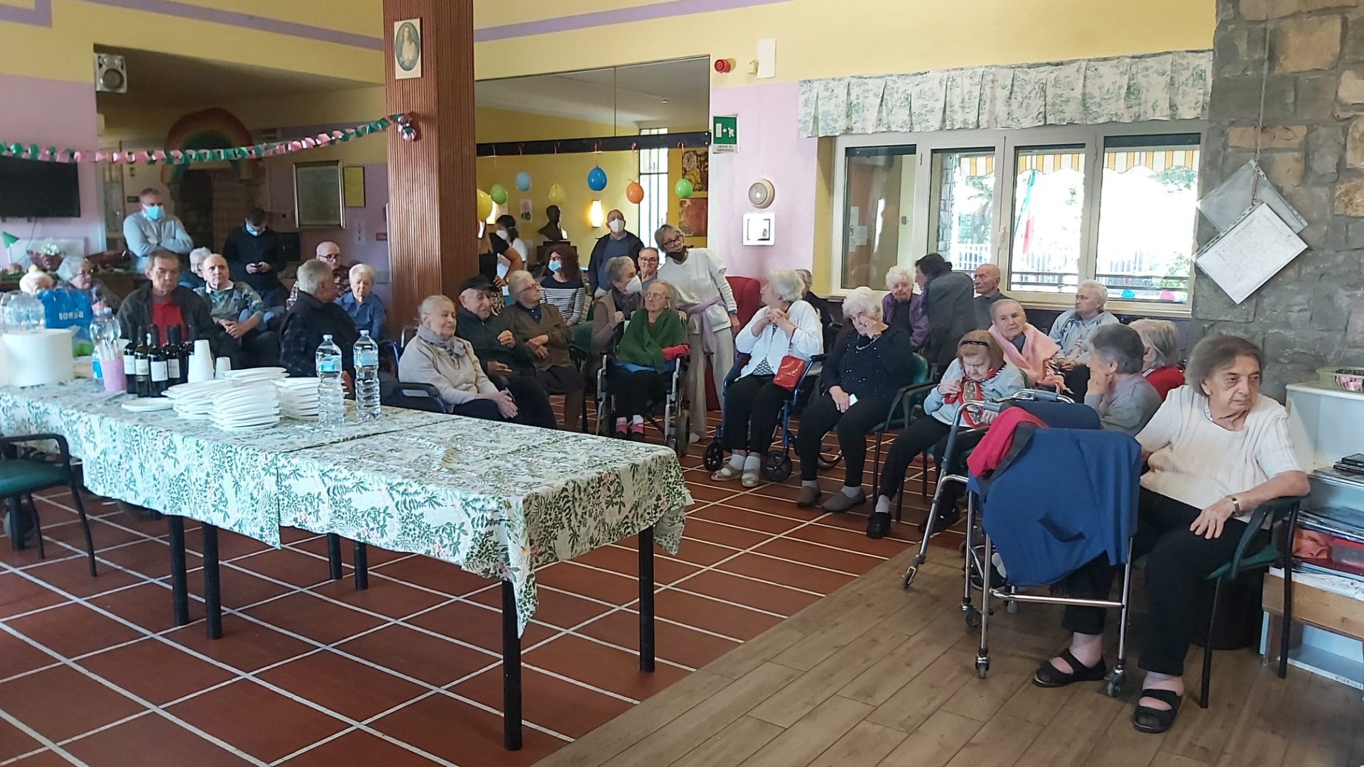 Carpaneto, canti e balli alla casa di riposo: "Per riportare alla memoria i bei ricordi"
