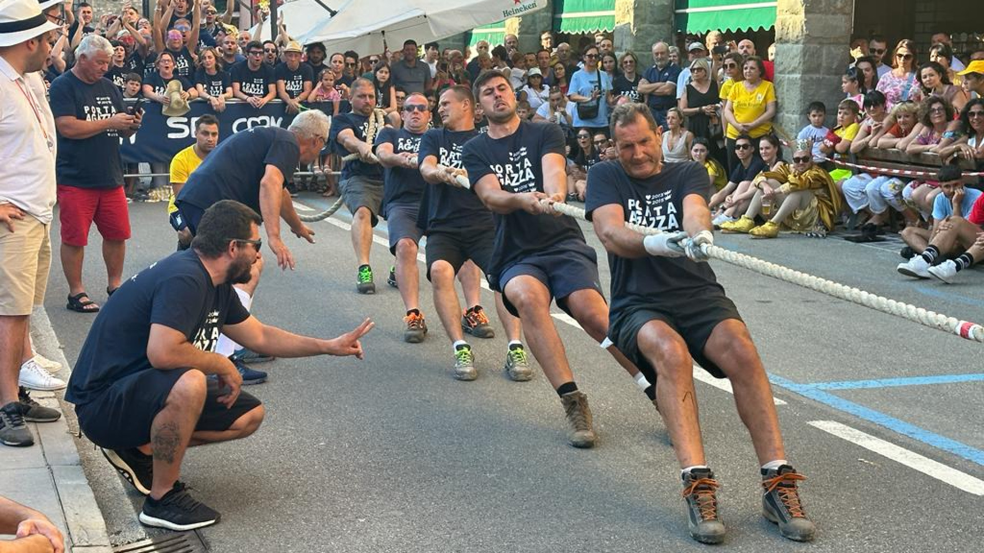 Bobbio, cinquemila spettatori al Palio delle contrade. Vince Porta Agazza