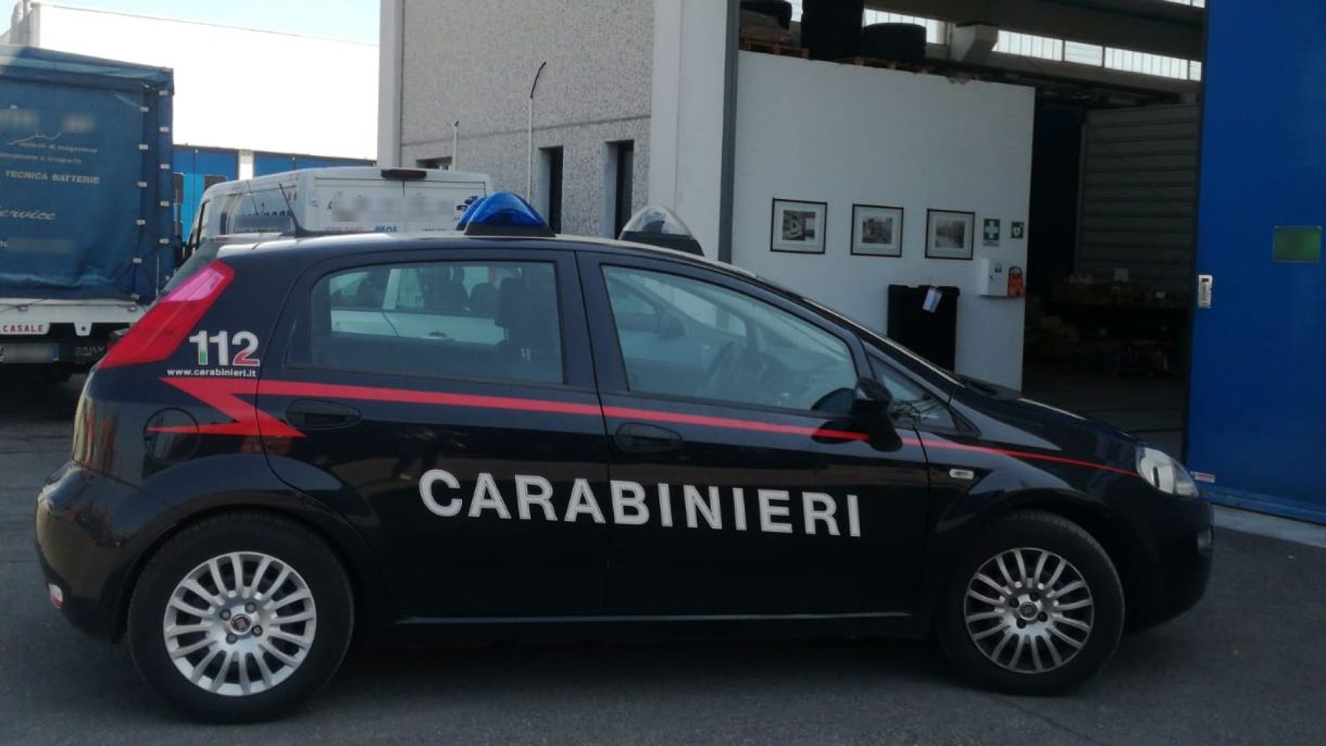 Tragica caduta da quattro metri: operaio croato perde la vita in una ditta logistica