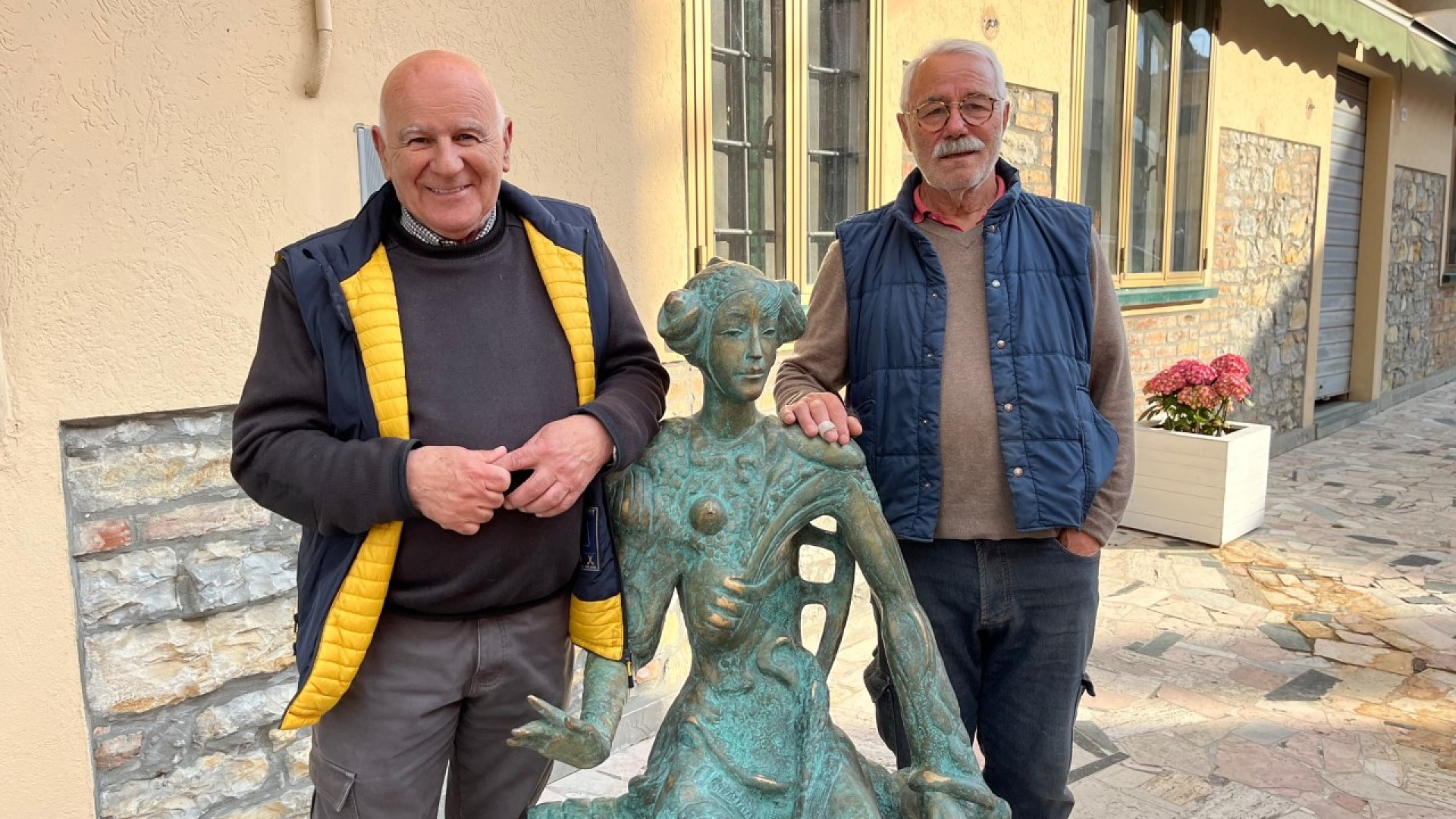 Gropparello diventa un museo a cielo aperto con le regine di Sergio Brizzolesi
