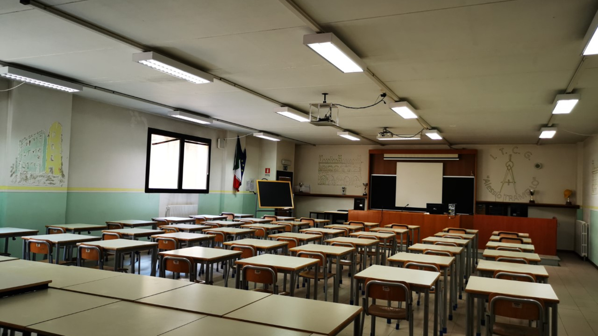 Scuole superiori, in Emilia Romagna lezioni in presenza al 70% per "precauzione"