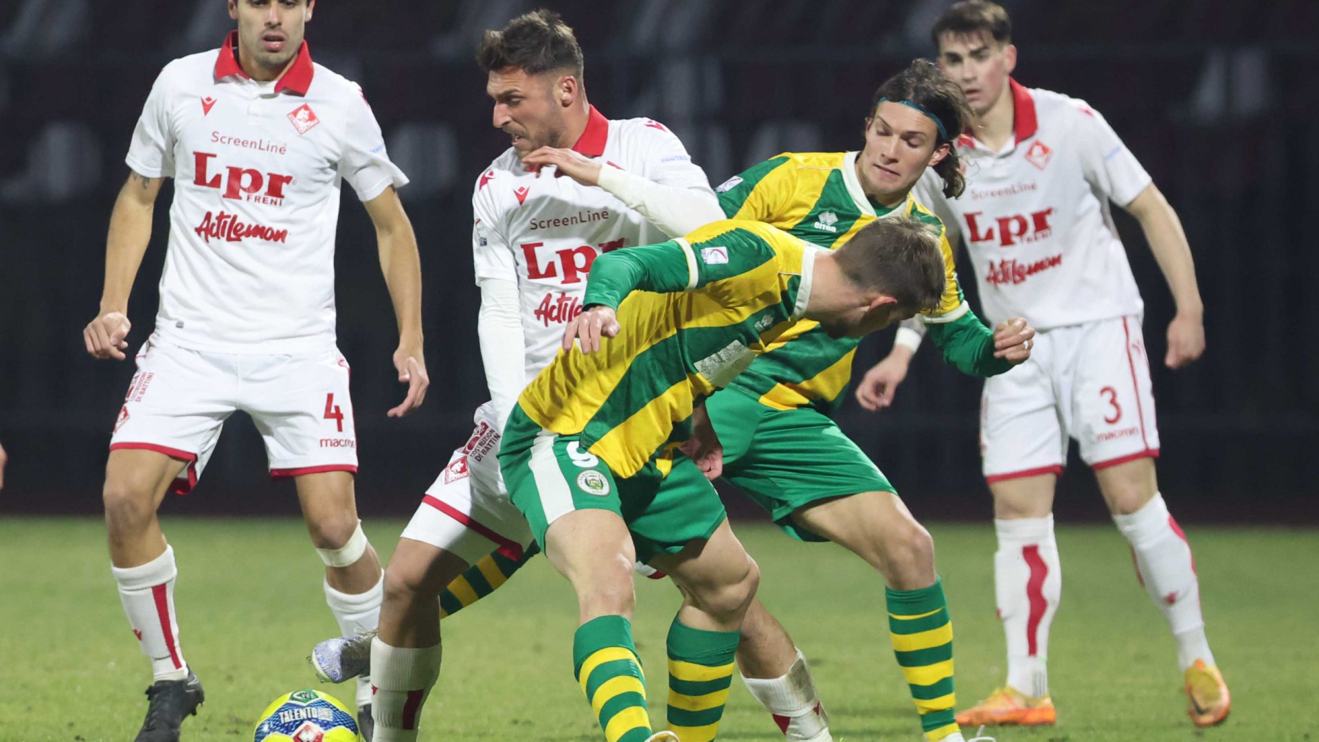 Garilli terra di conquista, il Piace si arrende anche al Sangiuliano. Fischi dei tifosi