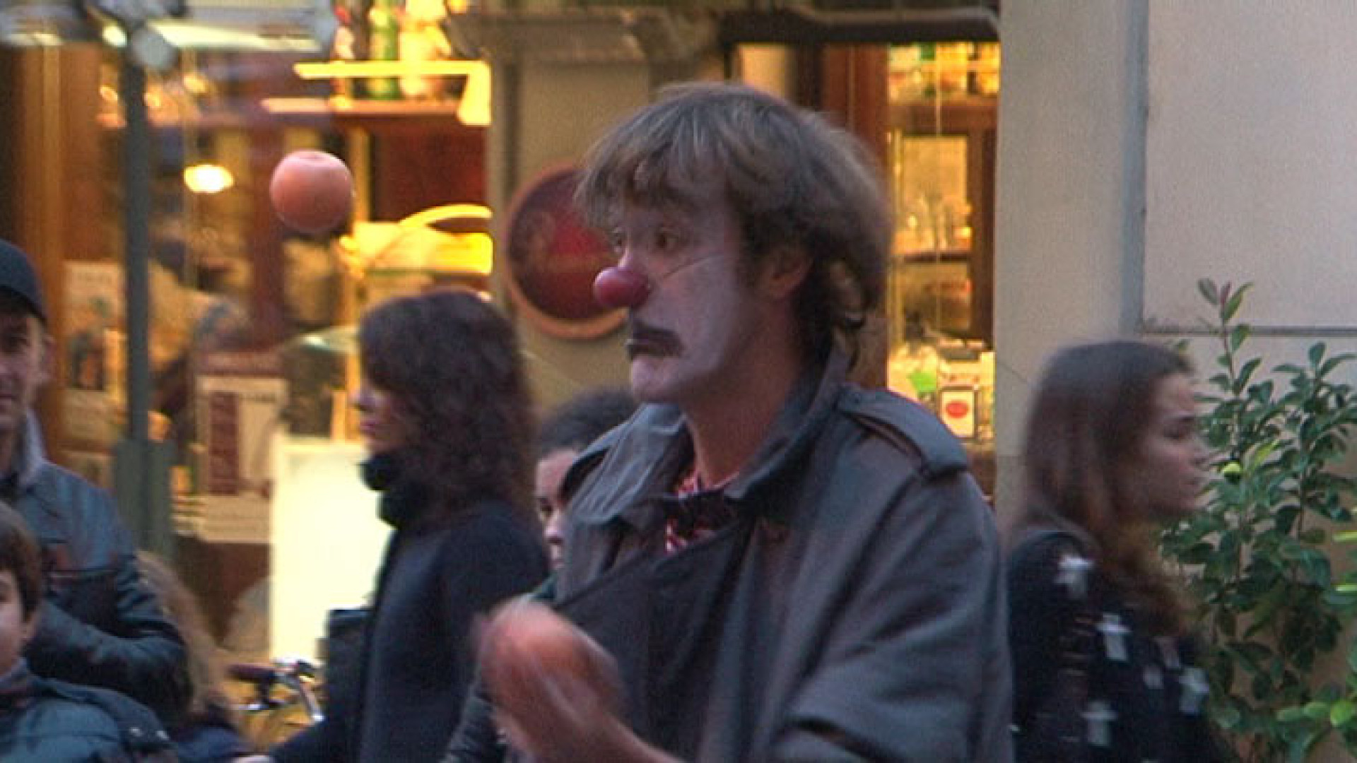 Il circo in piazza Cavalli: riprendono i corsi per bambini e adulti