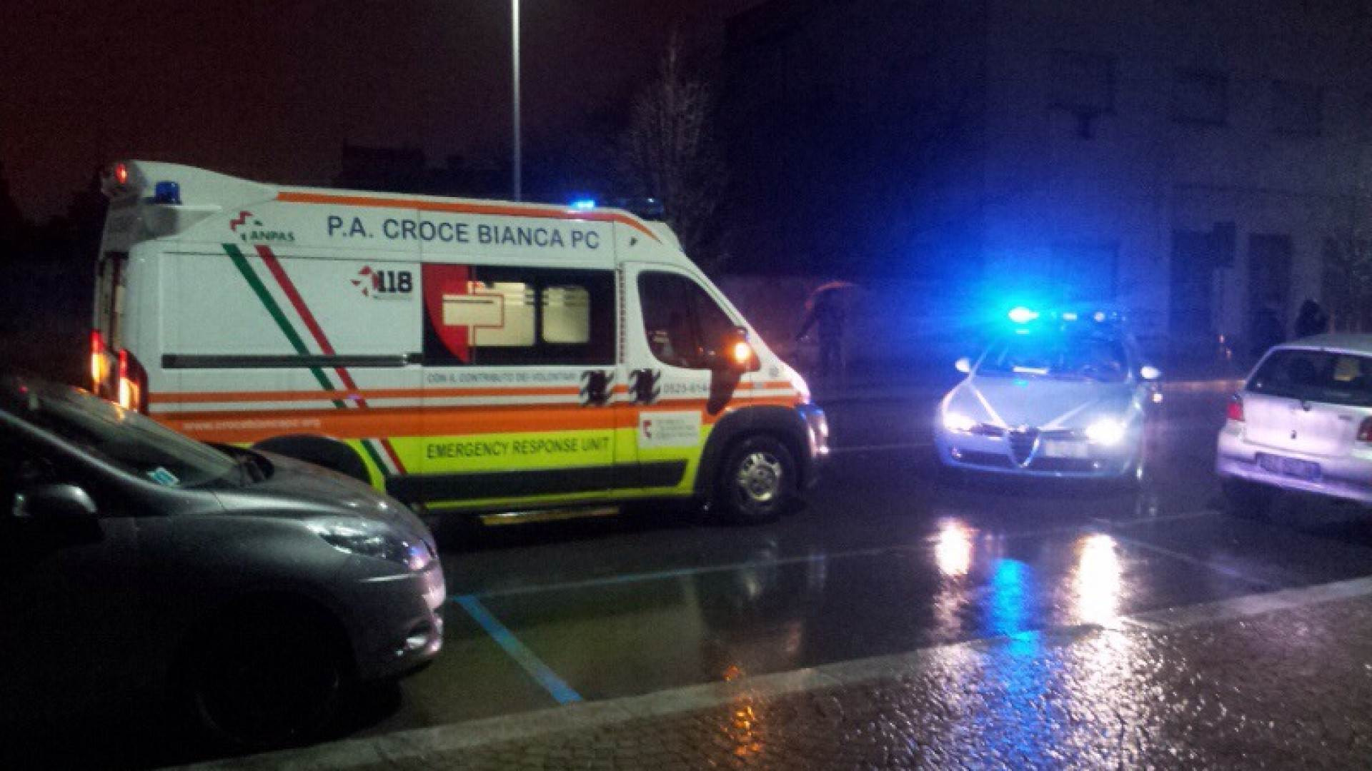 Mistero alla Besurica, 29enne aggredito nel buio sotto casa