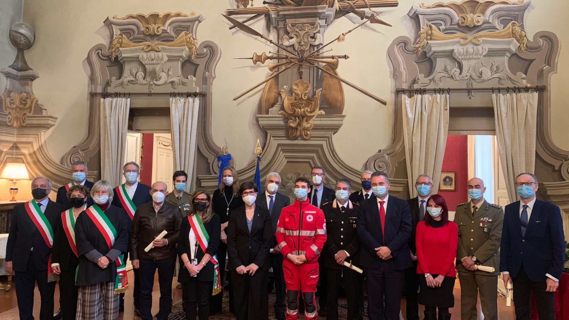 Dodici nuovi Cavalieri, il prefetto Lupo: “Siete un esempio”. FOTO
