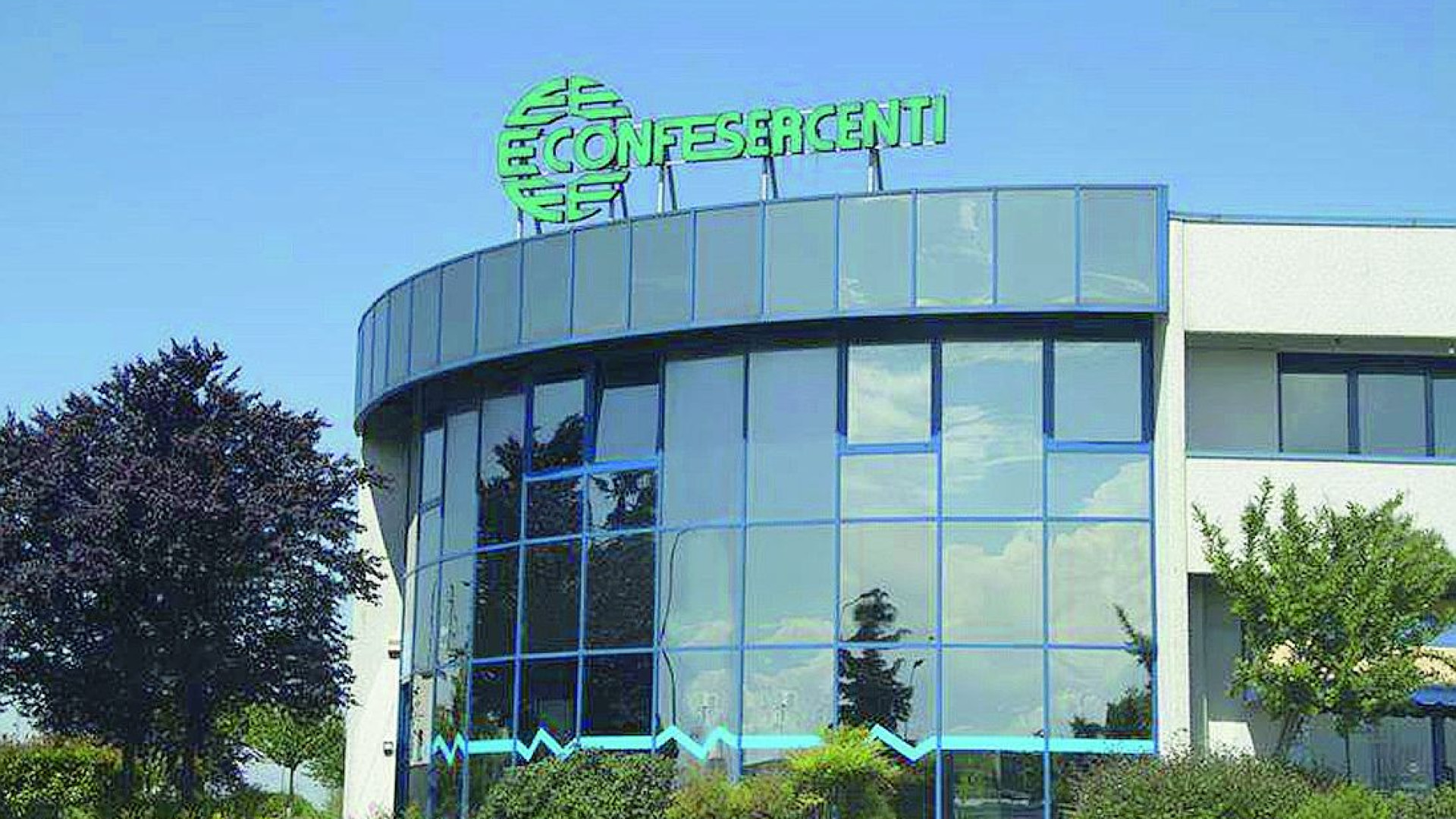 Confesercenti: crollo dei consumi e delle imprese, servono sostegni reali