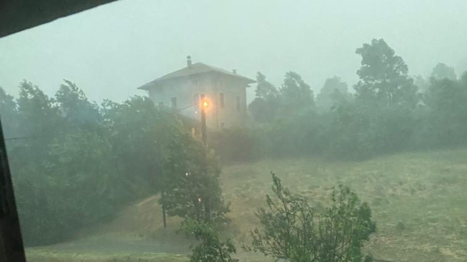 E-Distribuzione: "I rimborsi per le ore di black-out automatici in bolletta"