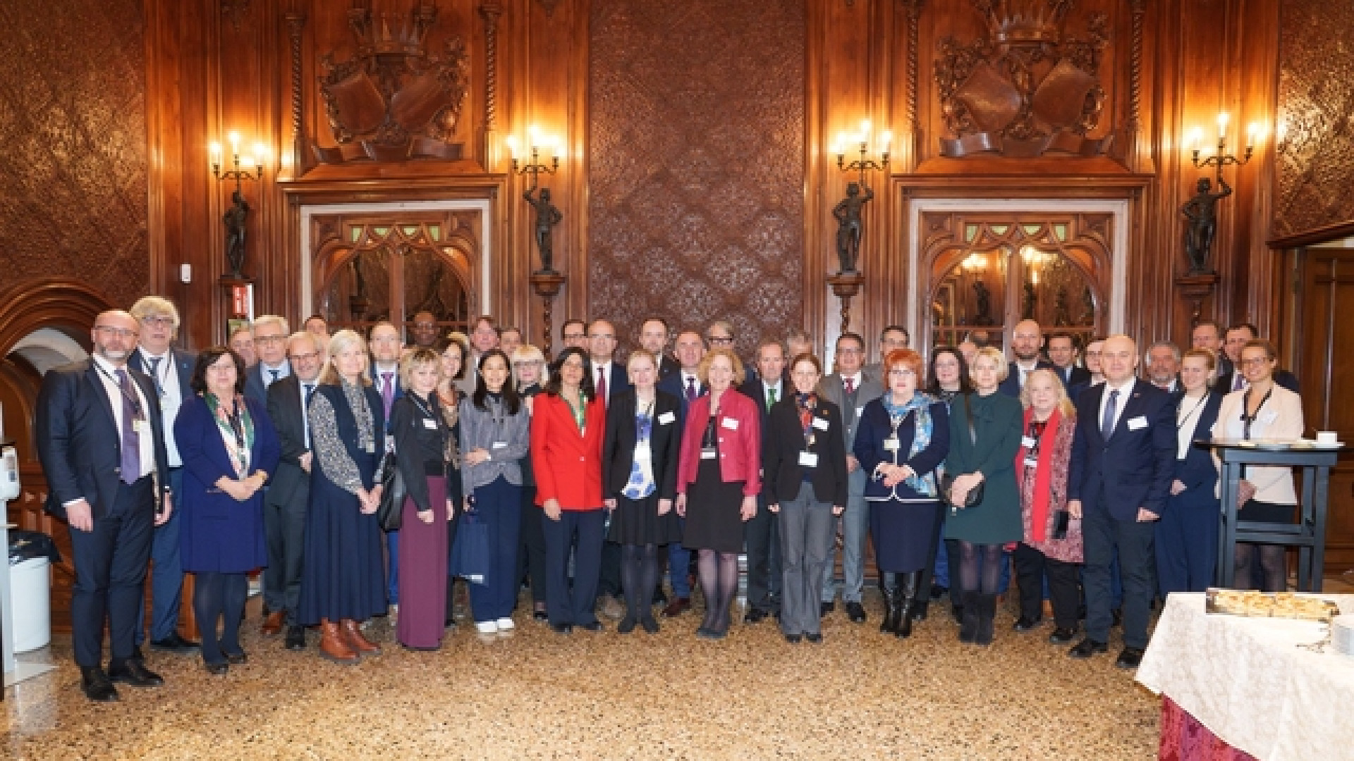 “L’esperienza della Commissione di Venezia nell'elaborazione di standard costituzionali validi"