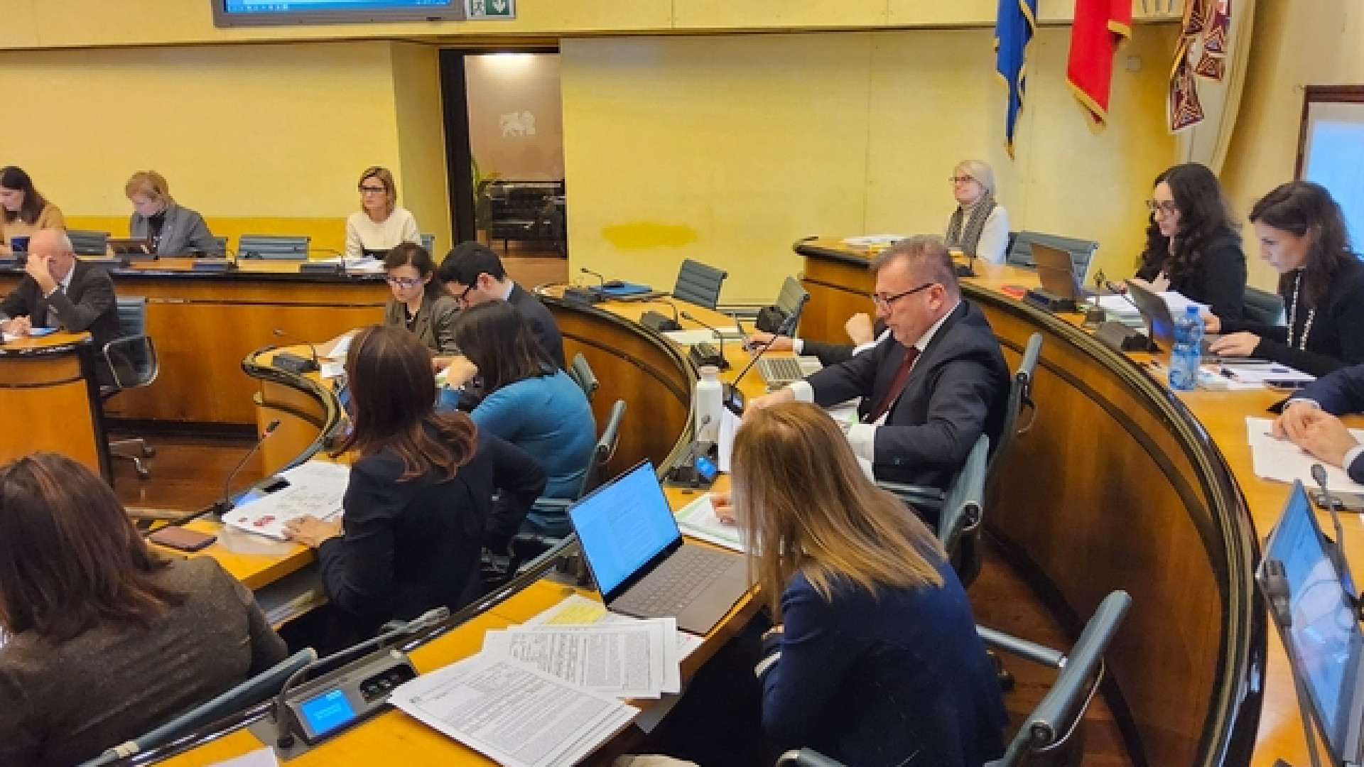 CRV - Via libera al Rapporto 2023 sugli affari europei e al programma 2025 del Corecom Veneto