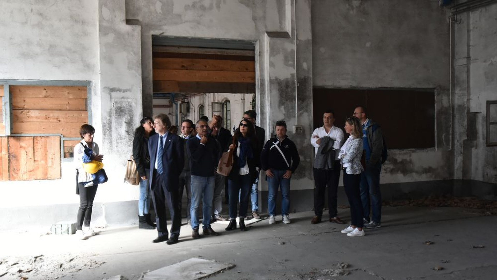 Nuovi posteggi all'ex Laboratorio Pontieri. Trespidi: "Stop al parcheggio di piazza Cittadella"; Garetti: "Non si può"