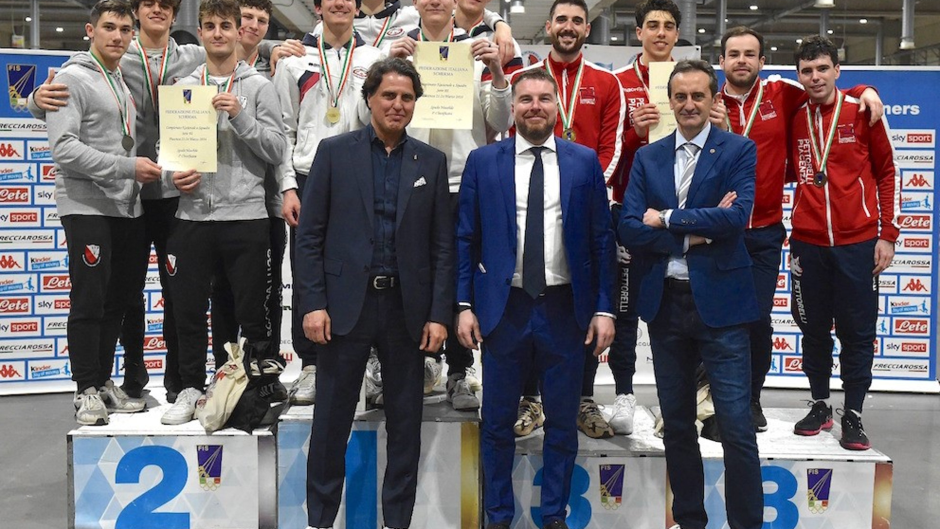 Scherma, bronzo e promozione in B1 per la squadra maschile