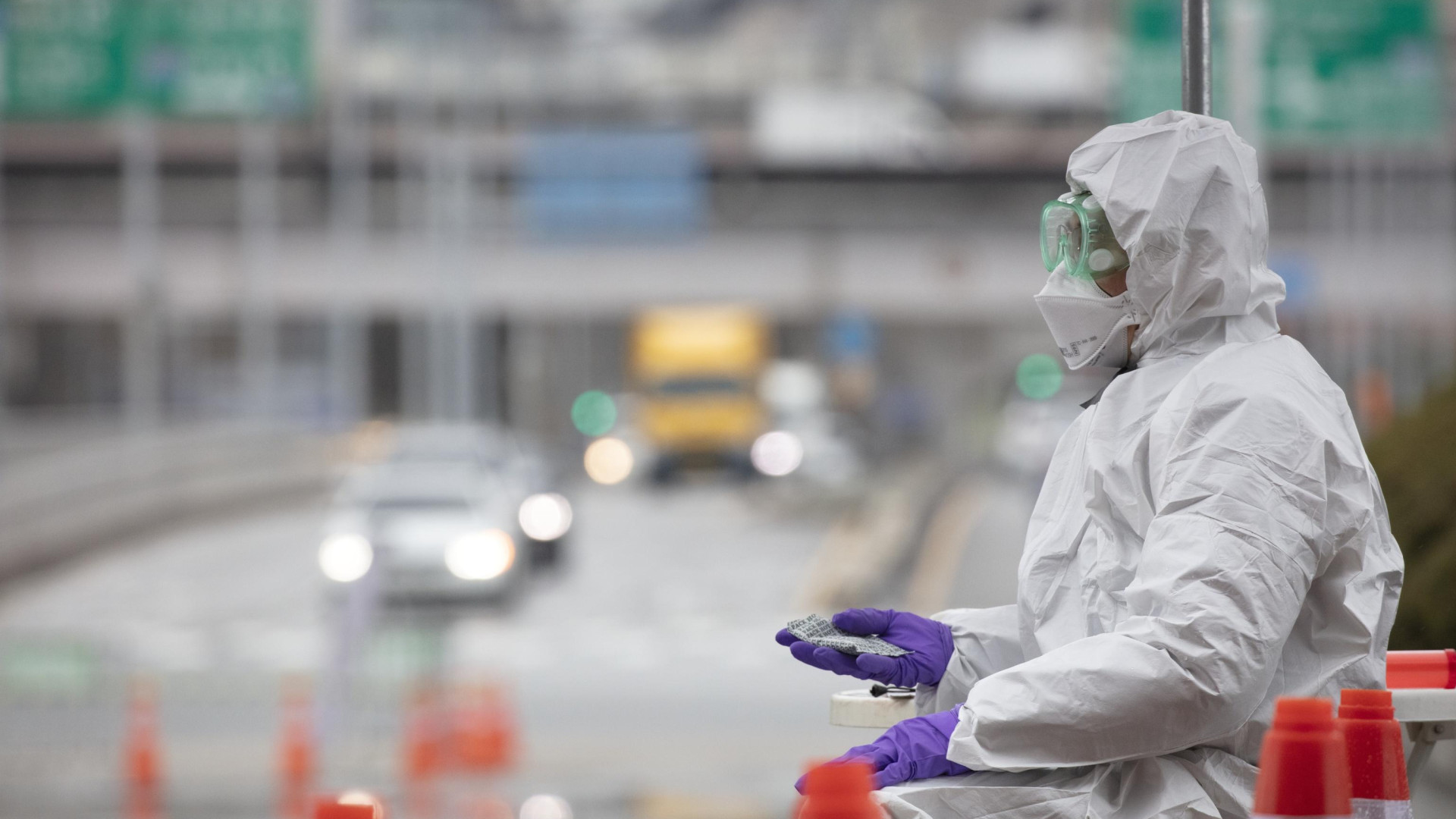 Il medico, il volontario e la negoziante strappati dal virus maledetto