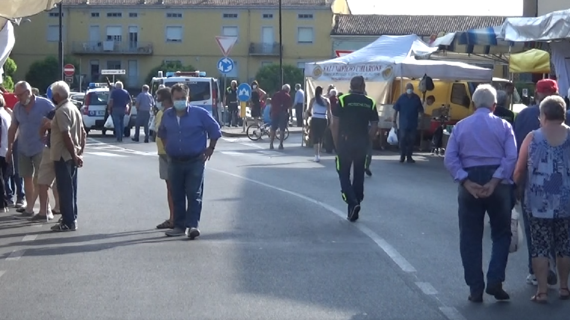 Tutto esaurito alla Fiera d'agosto a Pianello. Ci sono anche i "rider del cotechino"