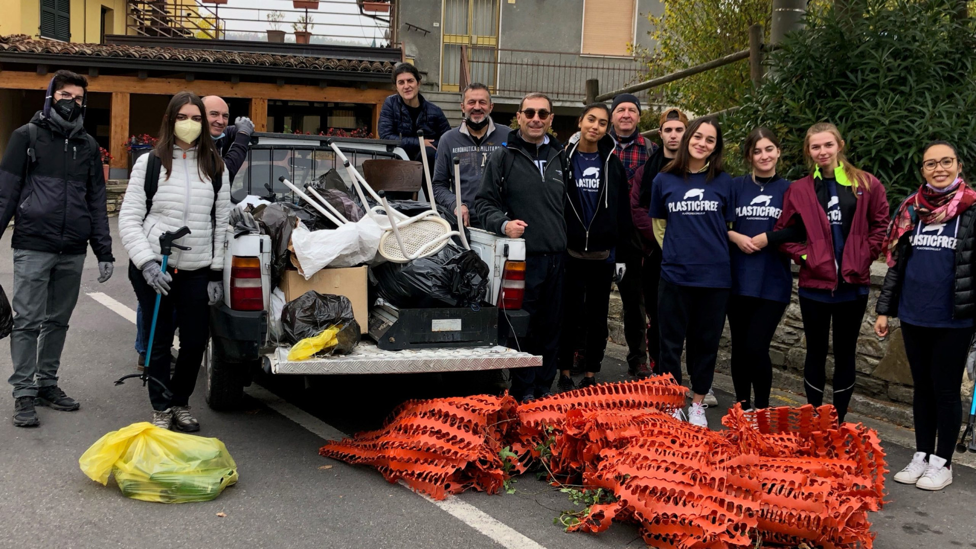 Plastic Free in "soccorso" anche di Pigazzano: raccolti 80 chili di rifiuti