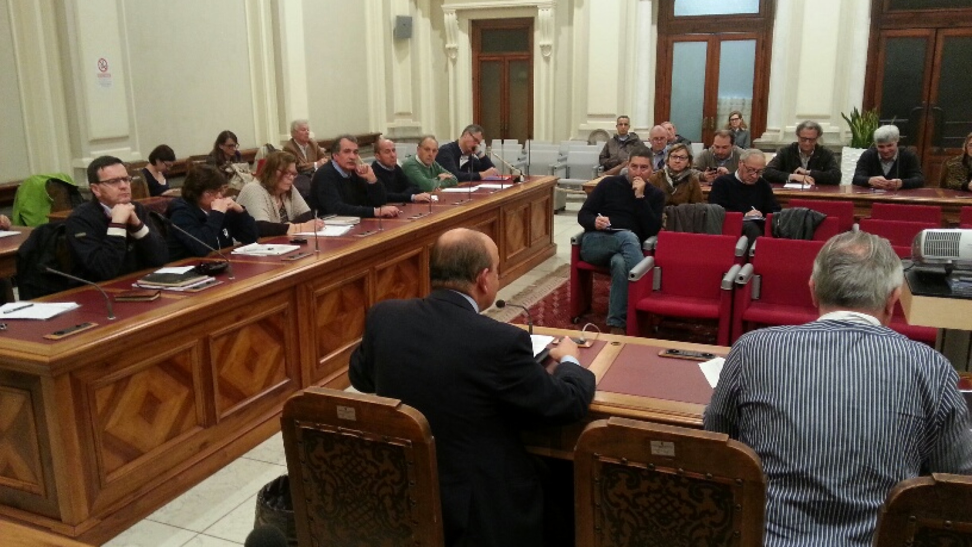 Trasporto pubblico, tocca ai sindaci pagare. "Siamo in braghe di tela"