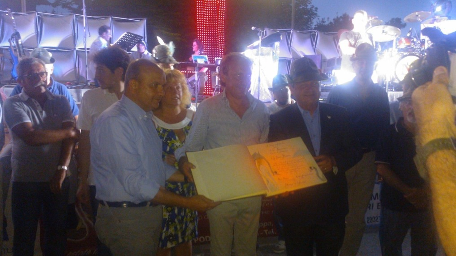 La penna nera Bruno Plucani riceve la Civica benemerenza da Podenzano