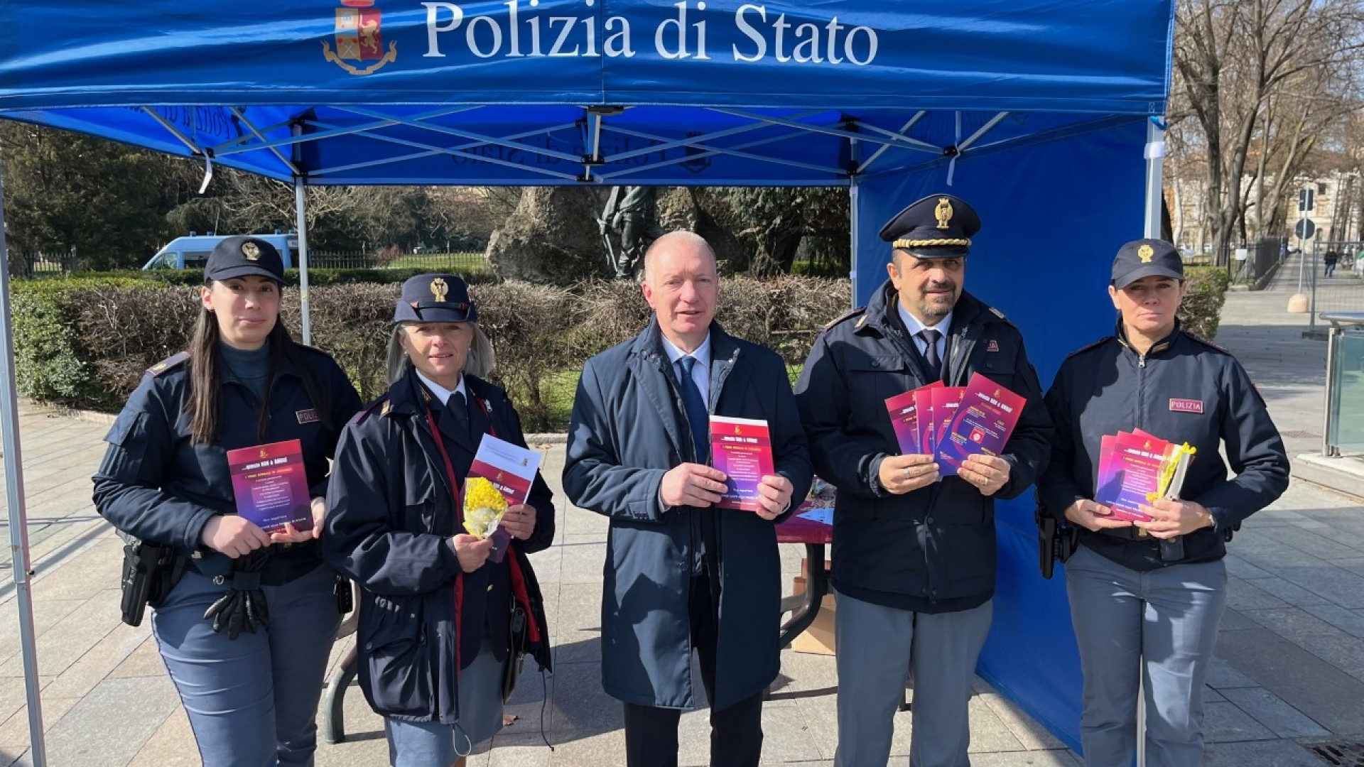 "La violenza non è solo fisica". Il questore Morelli: "Qui per ascoltare e aiutare"