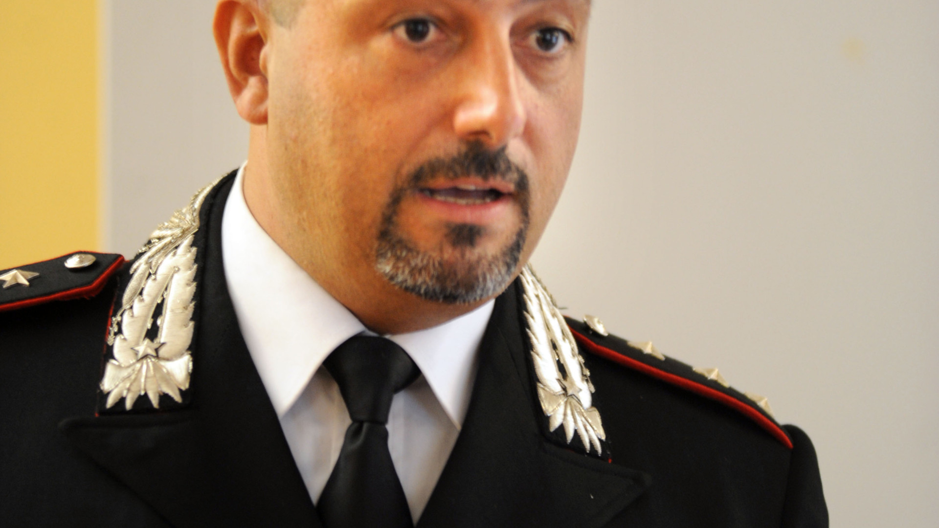 Papaleo il "capitano-giornalista" che fa di Vigevano capitale delle curiosità