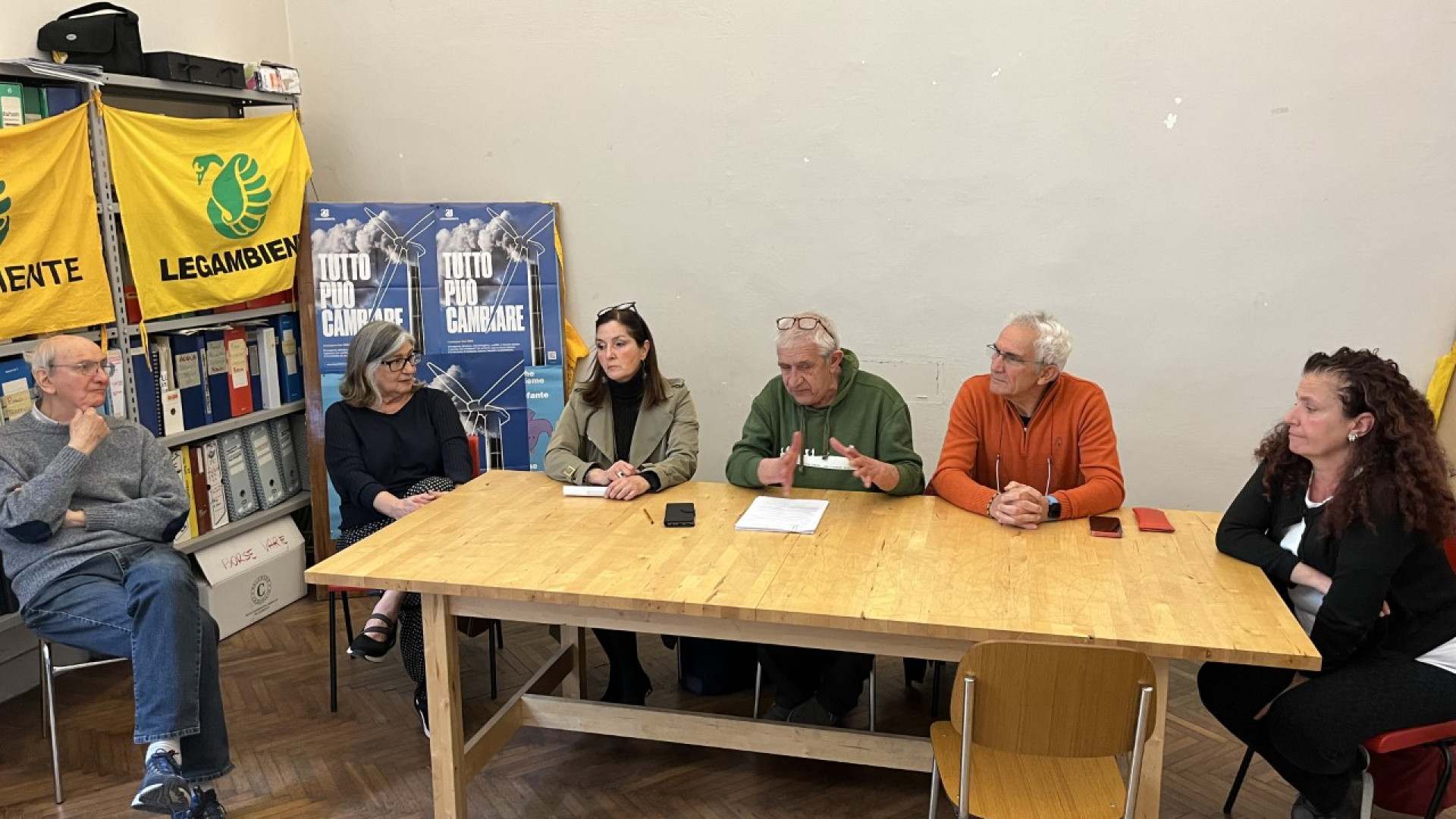 "Posti letto ridotti e liste d'attesa inaccettabili, l'Ausl rispetti i diritti dei cittadini"