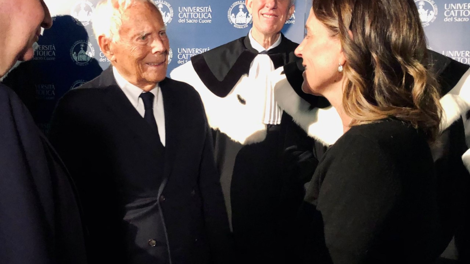 Armani, lo stilista mondiale rimasto umile: "Non dimentico le mie origini"