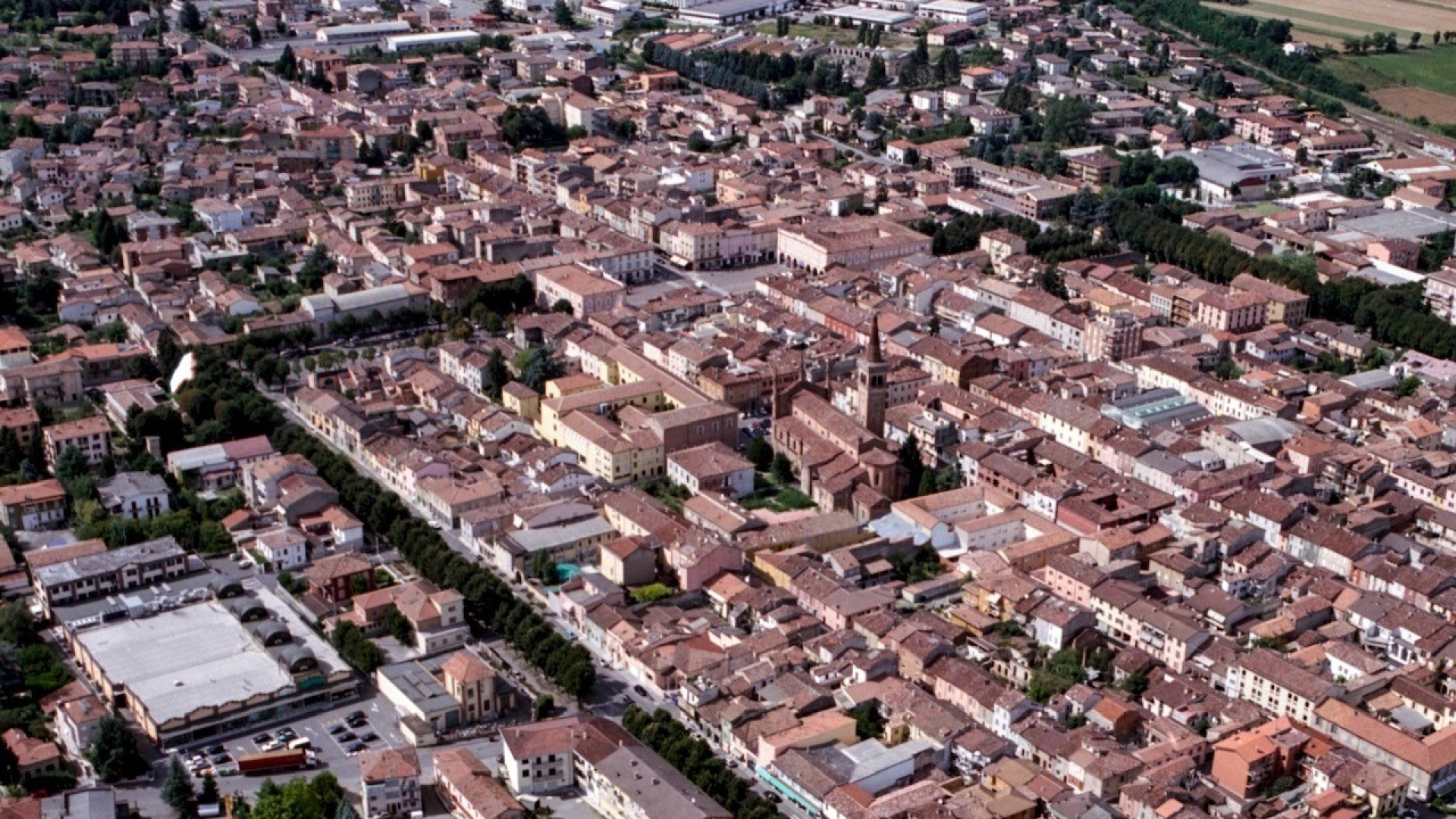 Castel San Giovanni, commissionata indagine per il rilancio del commercio