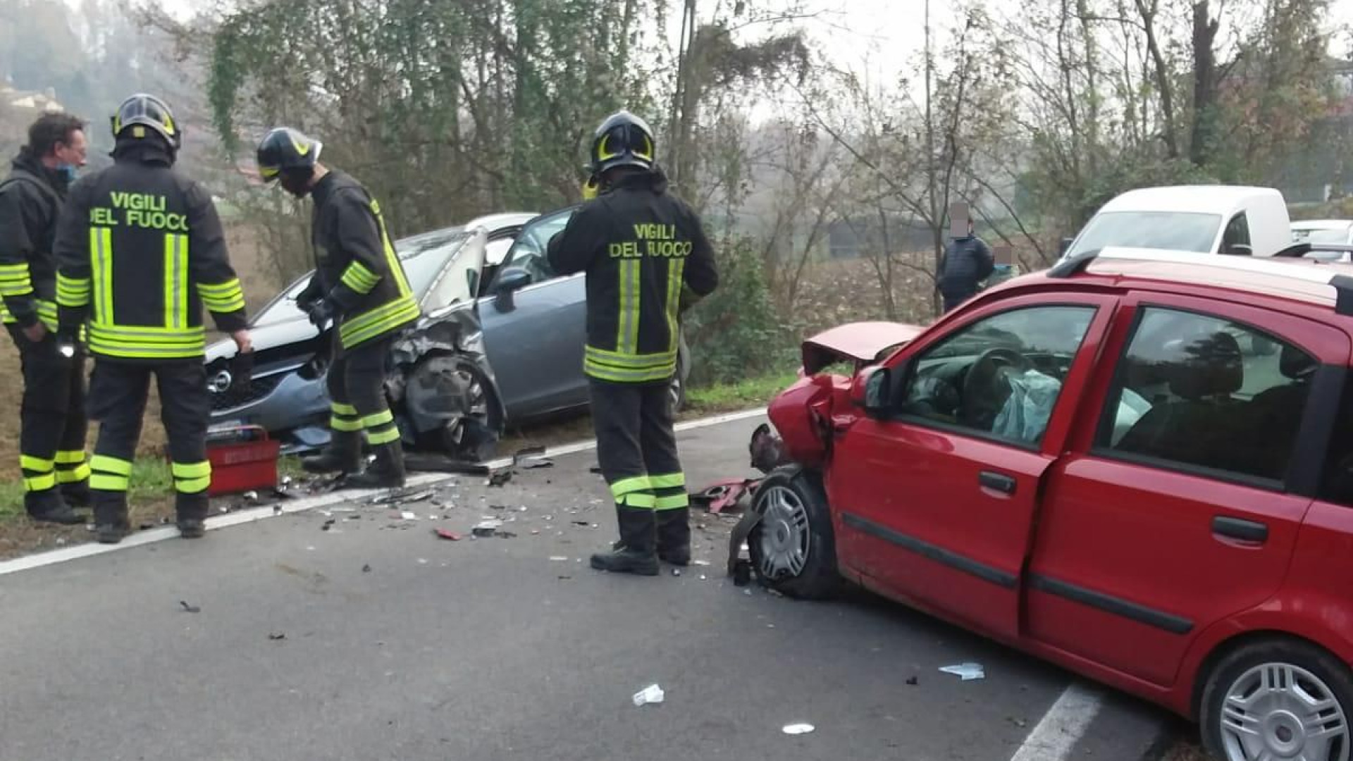 Scontro frontale tra Alseno e Castell'Arquato: due feriti, uno grave
