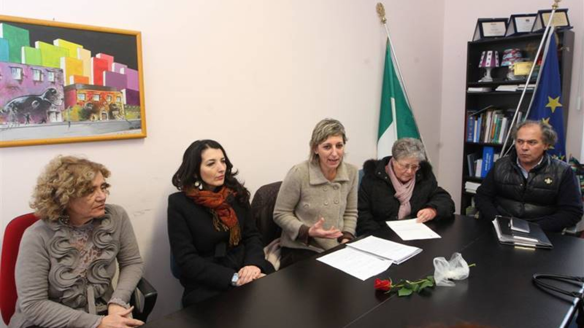 Un simbolo contro la violenza sulle donne. Il "Cassinari" crea un monumento