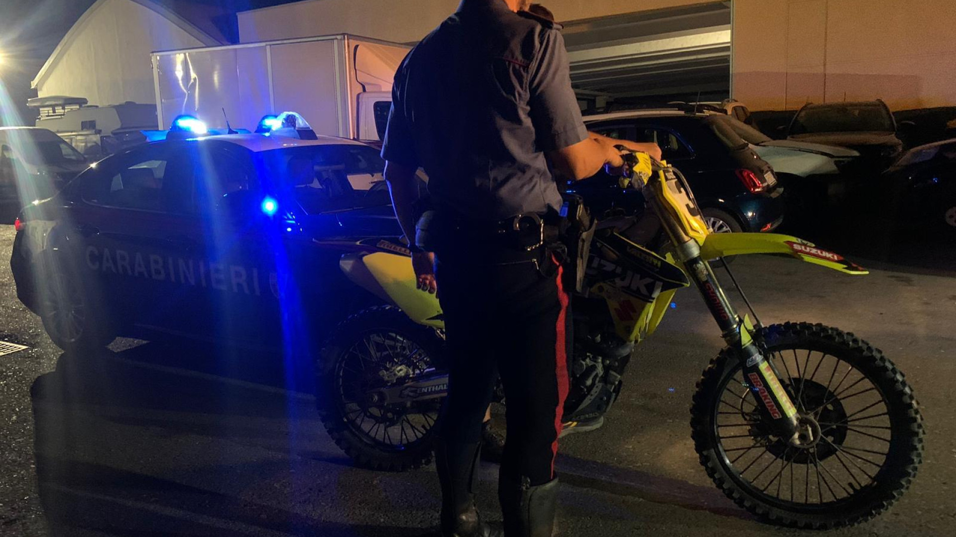 "Rombo di tuono": moto sequestrata dai carabinieri, ma lui riesce a fuggire