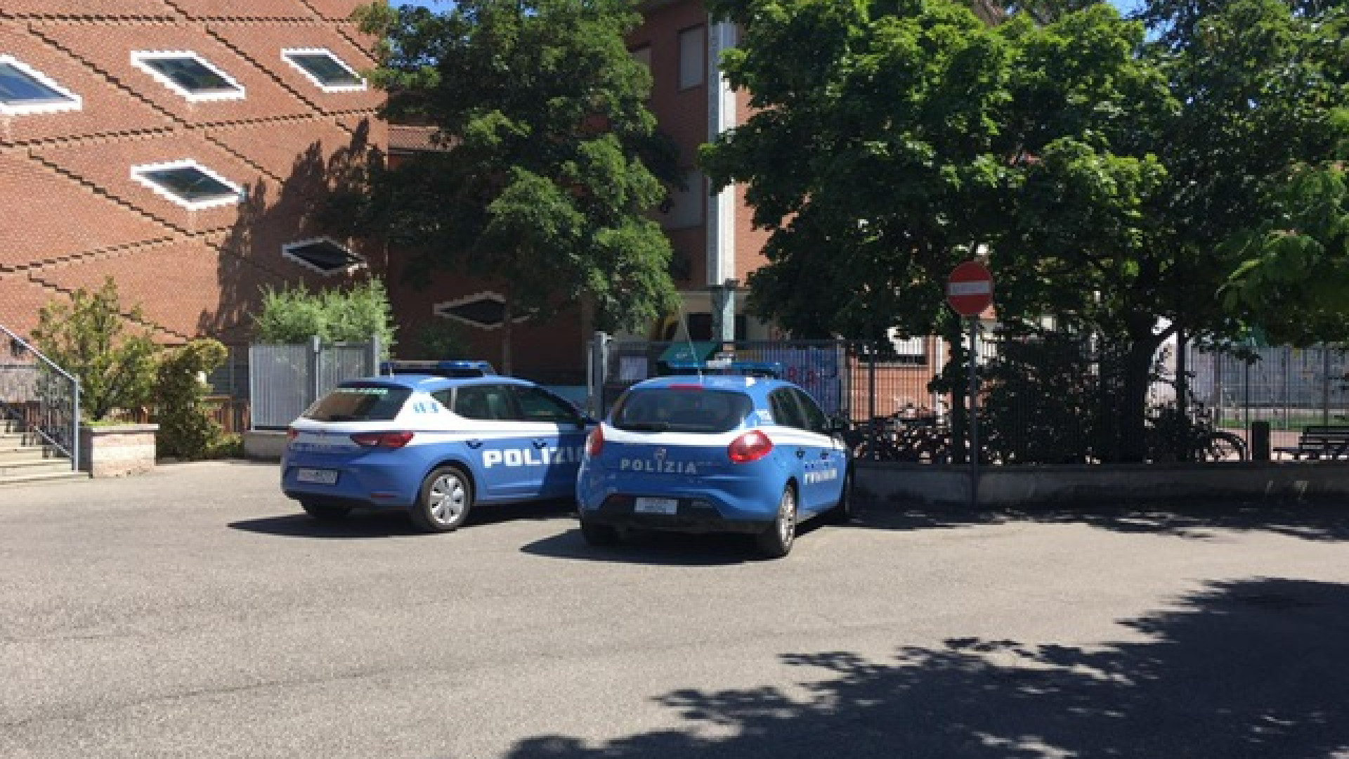 Bambino cade in una grata al Grest, trasportato in ospedale