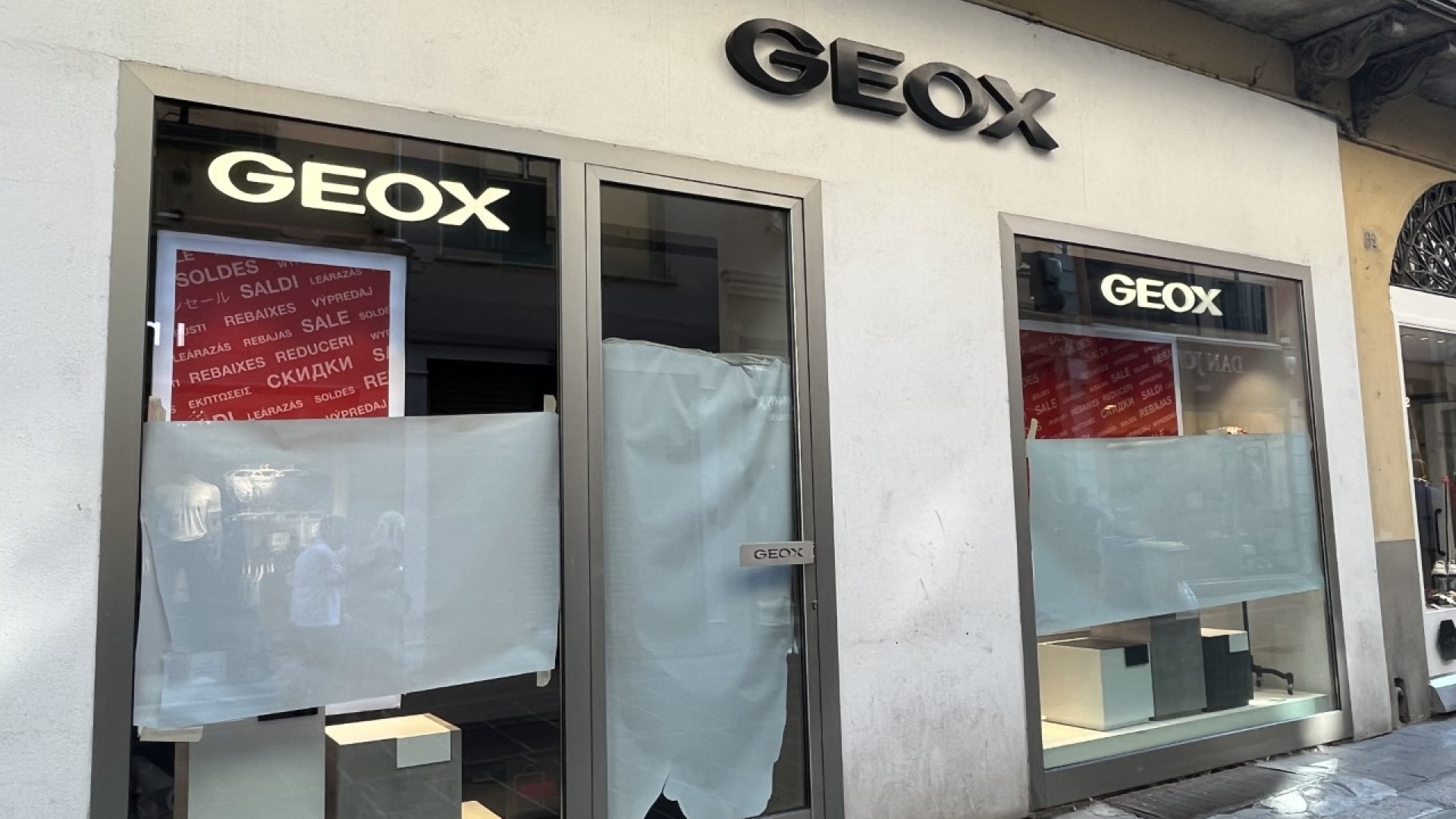 Crisi commercio: sempre meno i negozianti che resistono in via XX Settembre