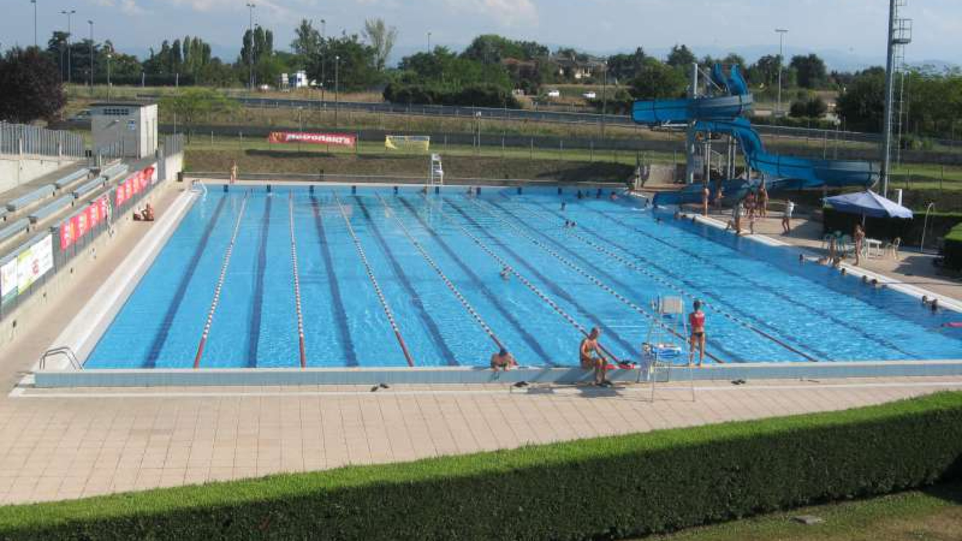 Sabato riaprono le piscine del Polisportivo: accesso solo con prenotazione